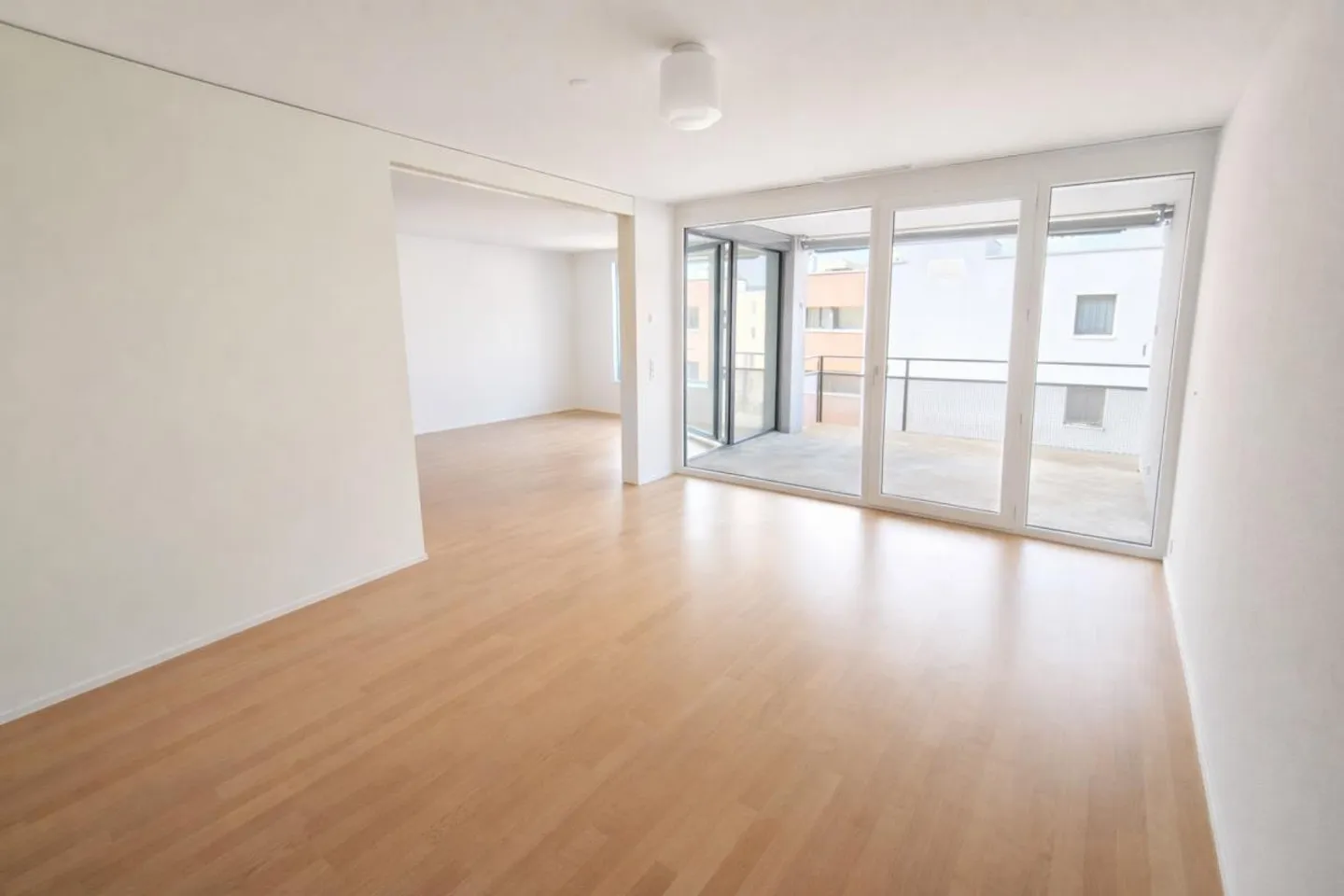 Vivere in modo centrale e tranquillo - Foto 4 di 10