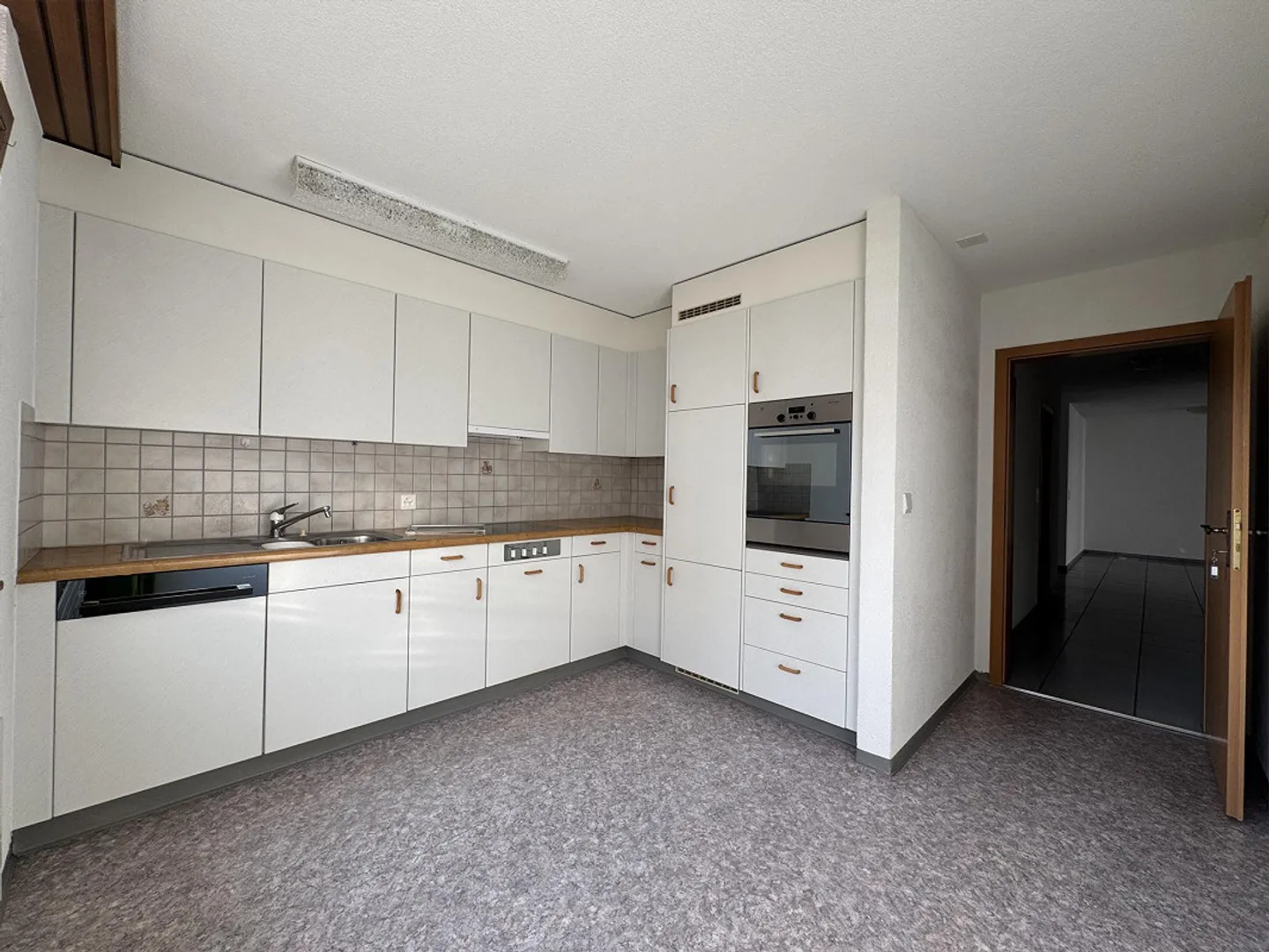 Geräumige 4.5 Zimmer Wohnung - Foto 6 von 9