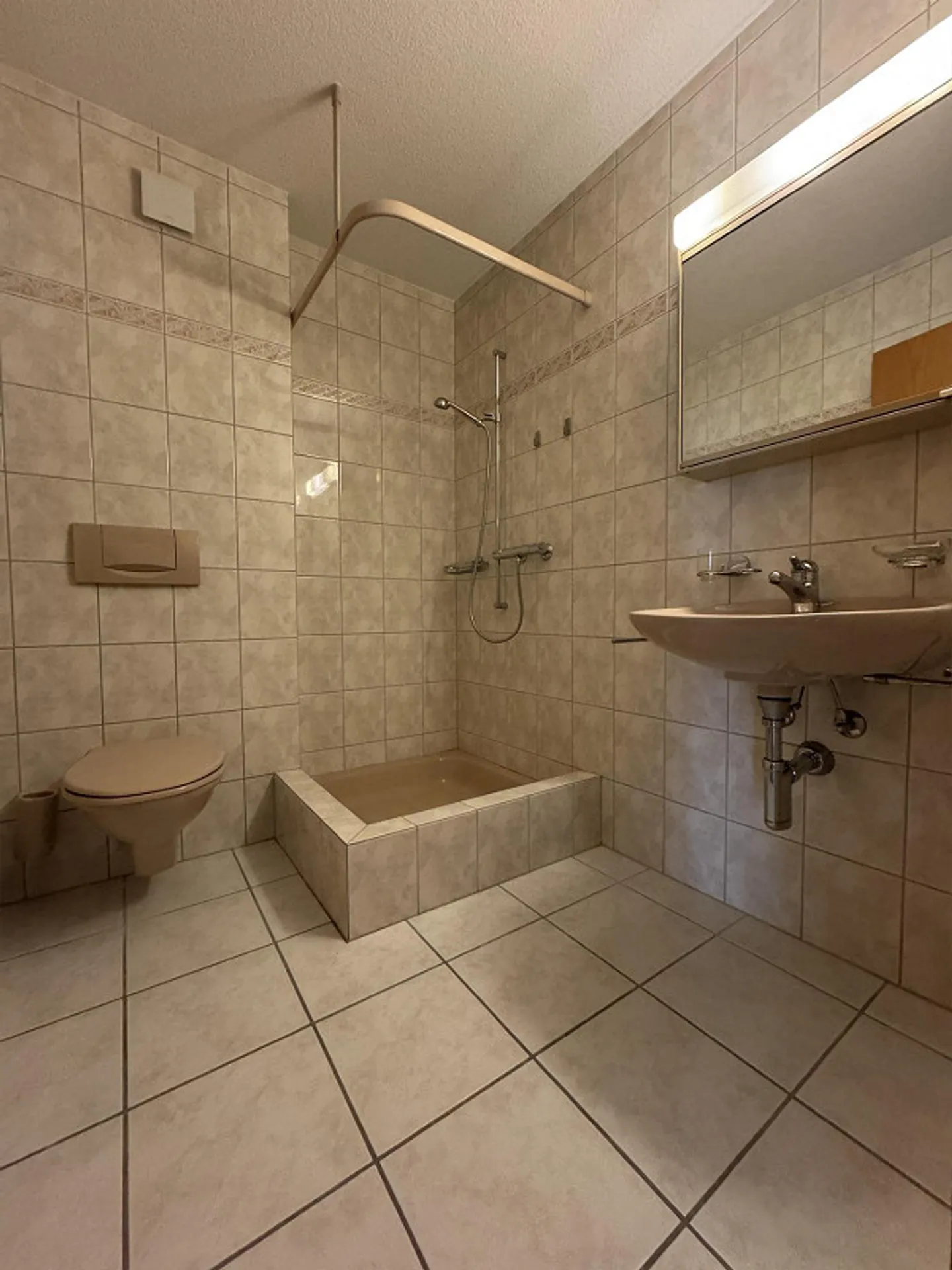 Geräumige 4.5 Zimmer Wohnung - Foto 7 von 9