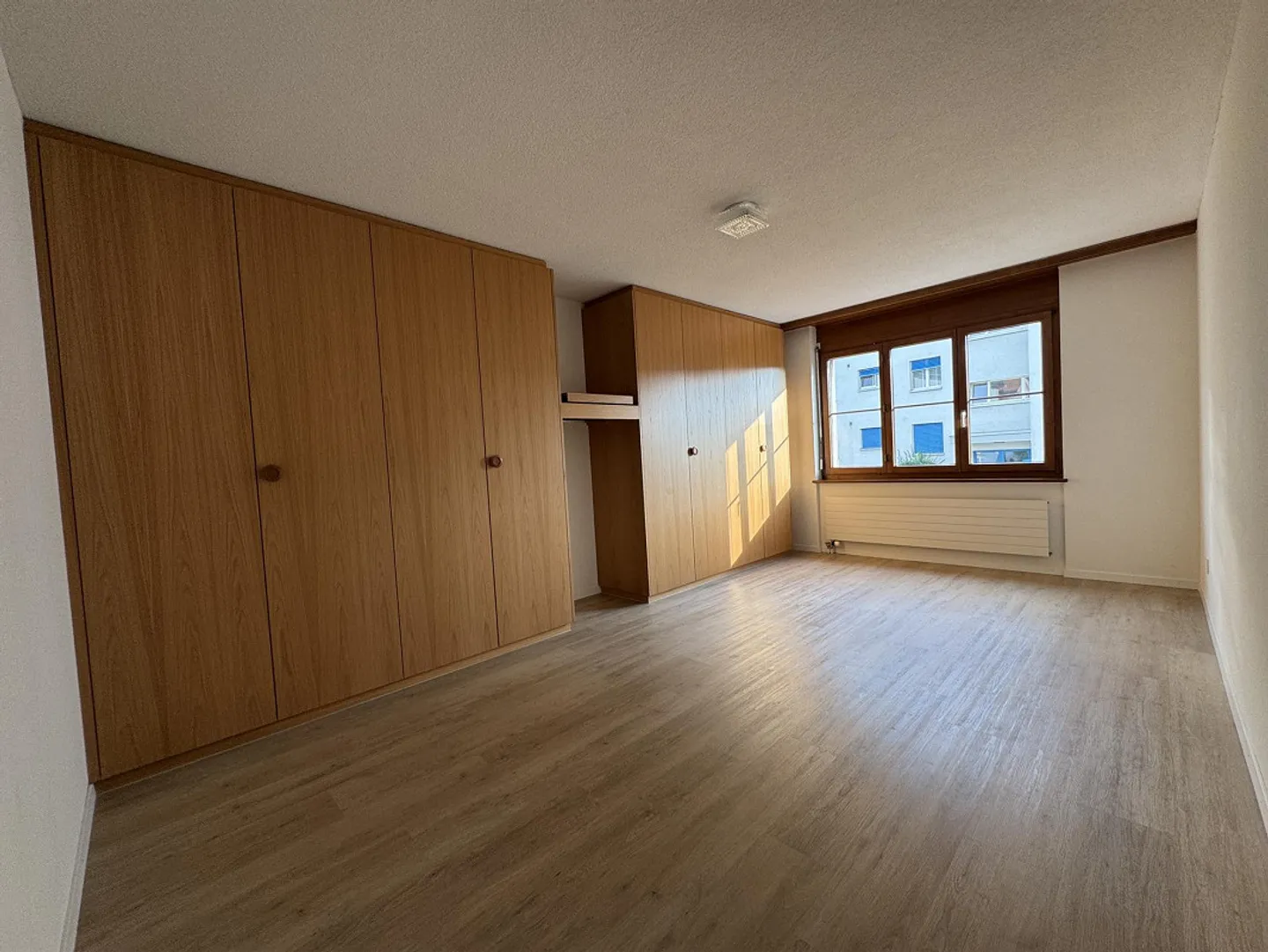 Geräumige 4.5 Zimmer Wohnung - Foto 4 von 9