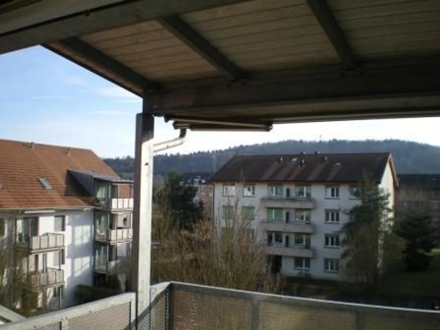 Appartement sous les toits lumineux - Photo 1 sur 7