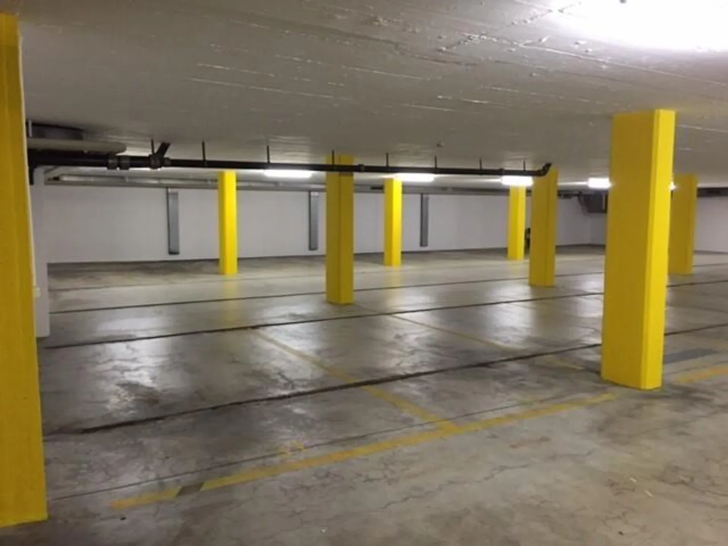 Tiefgaragenplatz - Foto 3 von 3