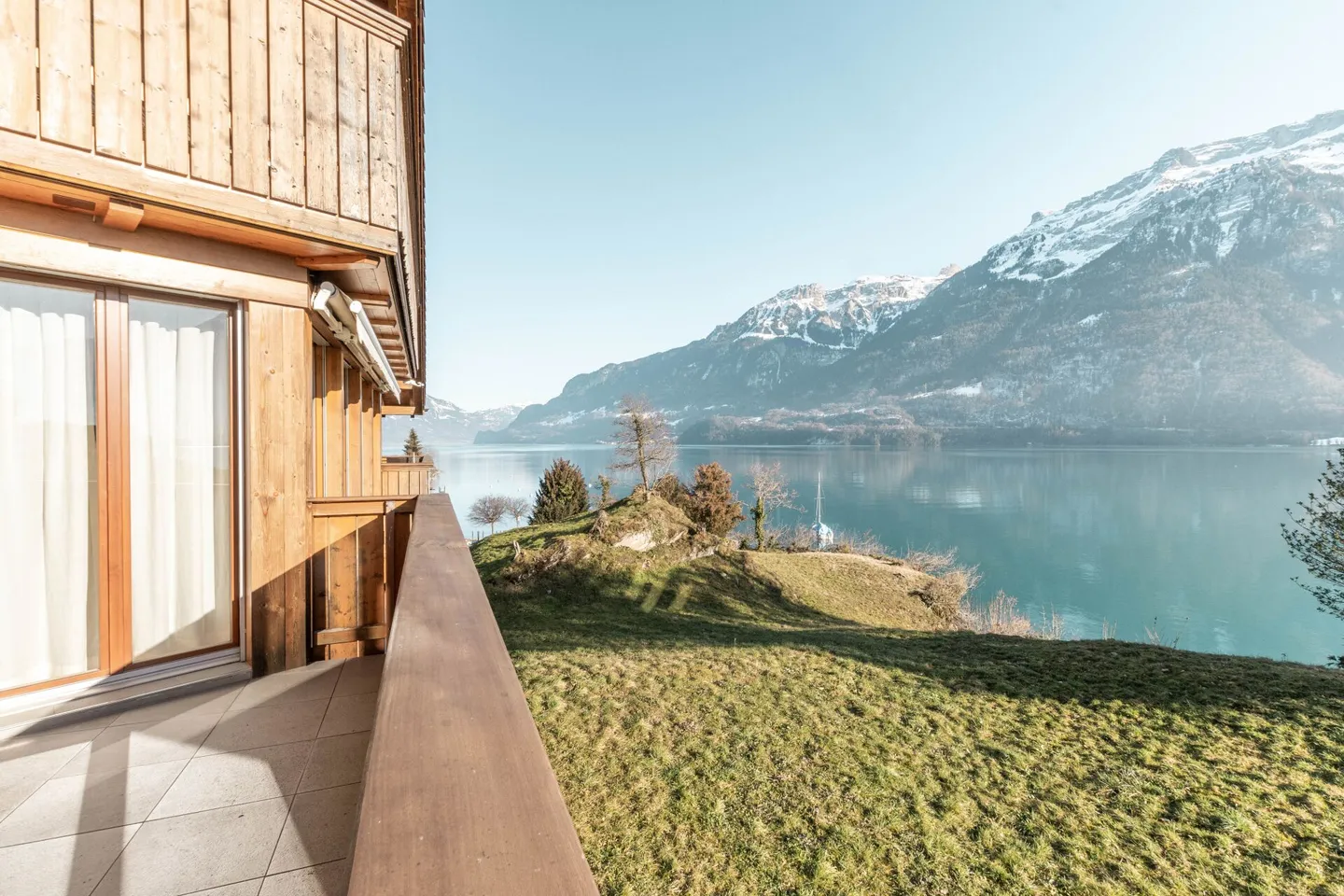 Beautiful 3 Bedroom Apartment with Boat Mooring and Lake View, Chalet Brienzersee - Photo 33 of 36