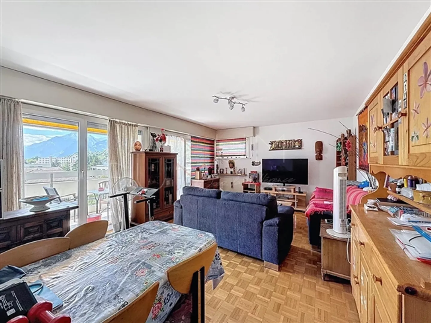 Helle 4,5-Zimmer-Wohnung mit Unverbautem Blick - Investitionsmöglichkeit - Foto 2 von 10