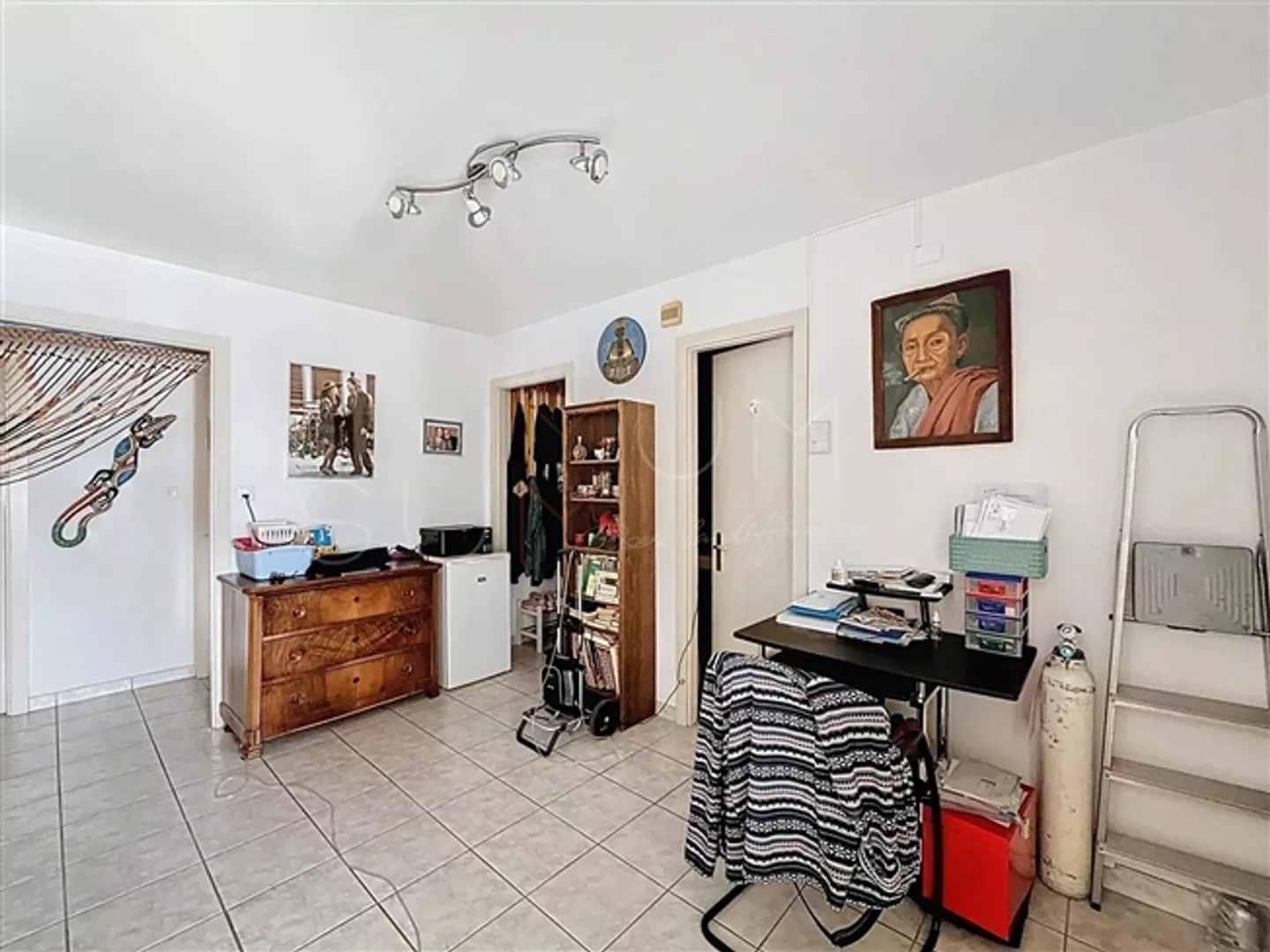 Helle 4,5-Zimmer-Wohnung mit Unverbautem Blick - Investitionsmöglichkeit - Foto 5 von 10