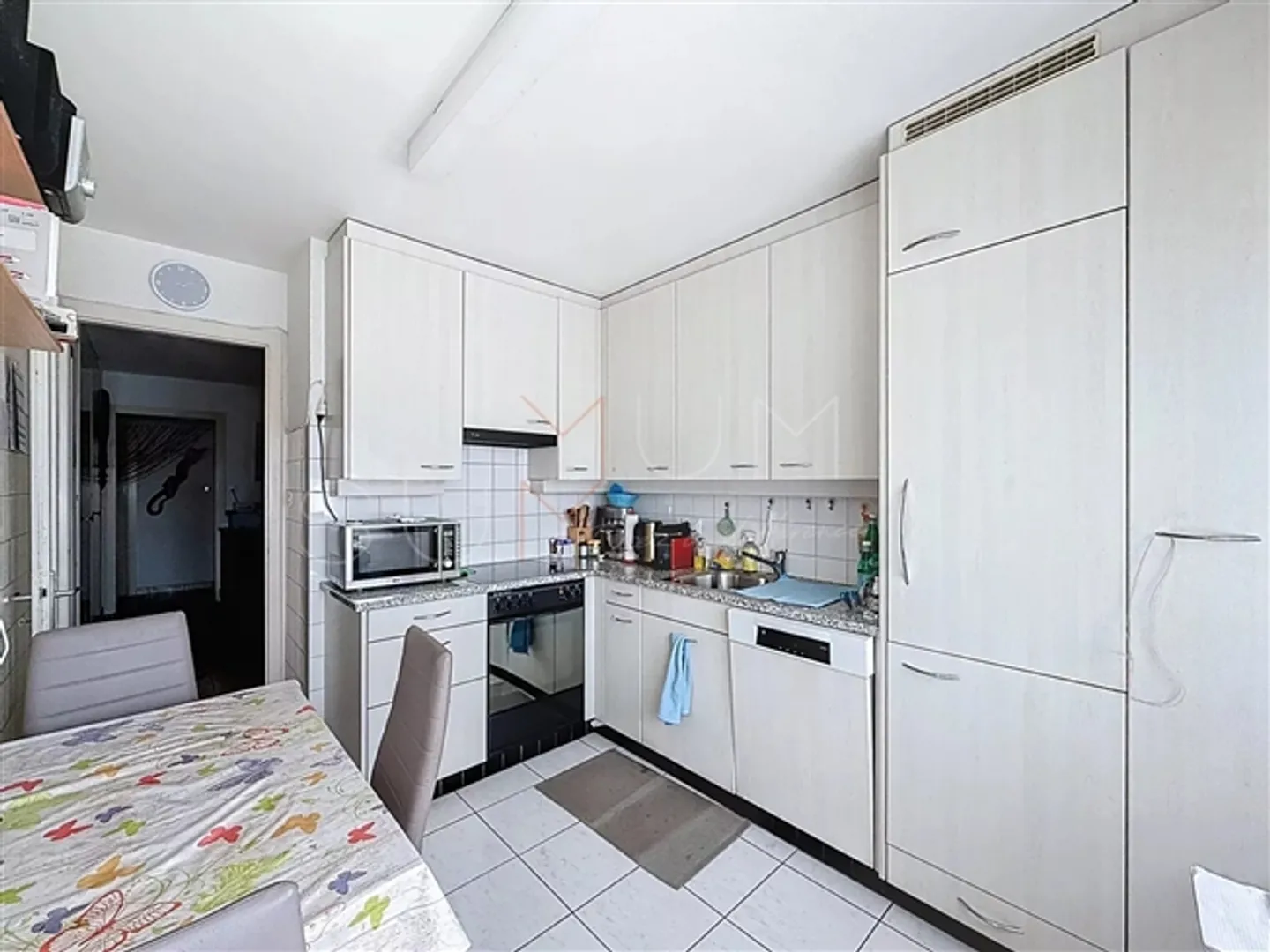 Helle 4,5-Zimmer-Wohnung mit Unverbautem Blick - Investitionsmöglichkeit - Foto 4 von 10