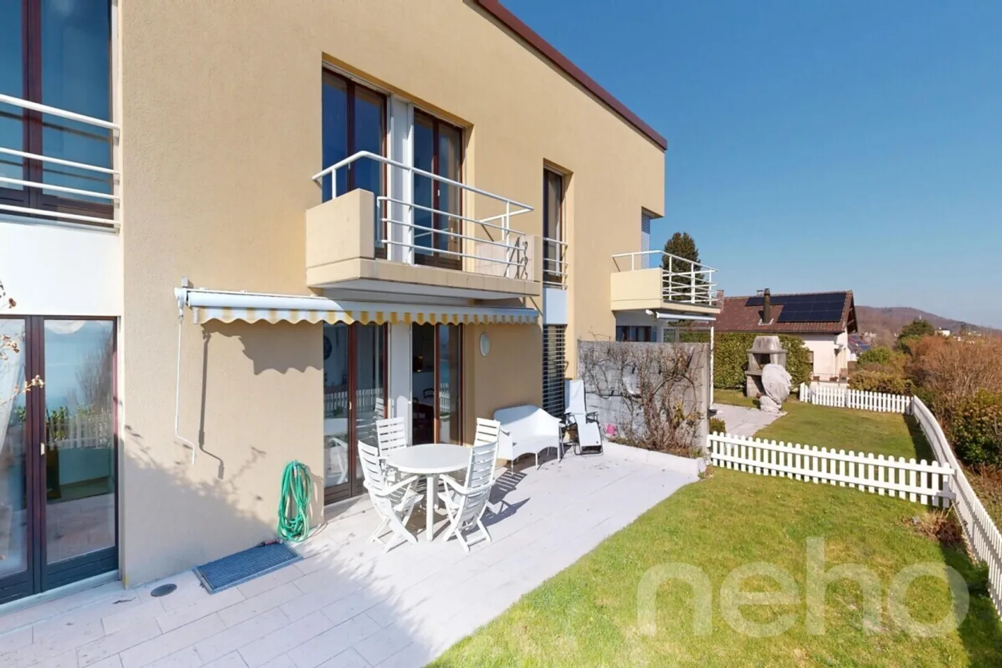 Magnifica villa a schiera con vista sul lago - Foto 12 di 12