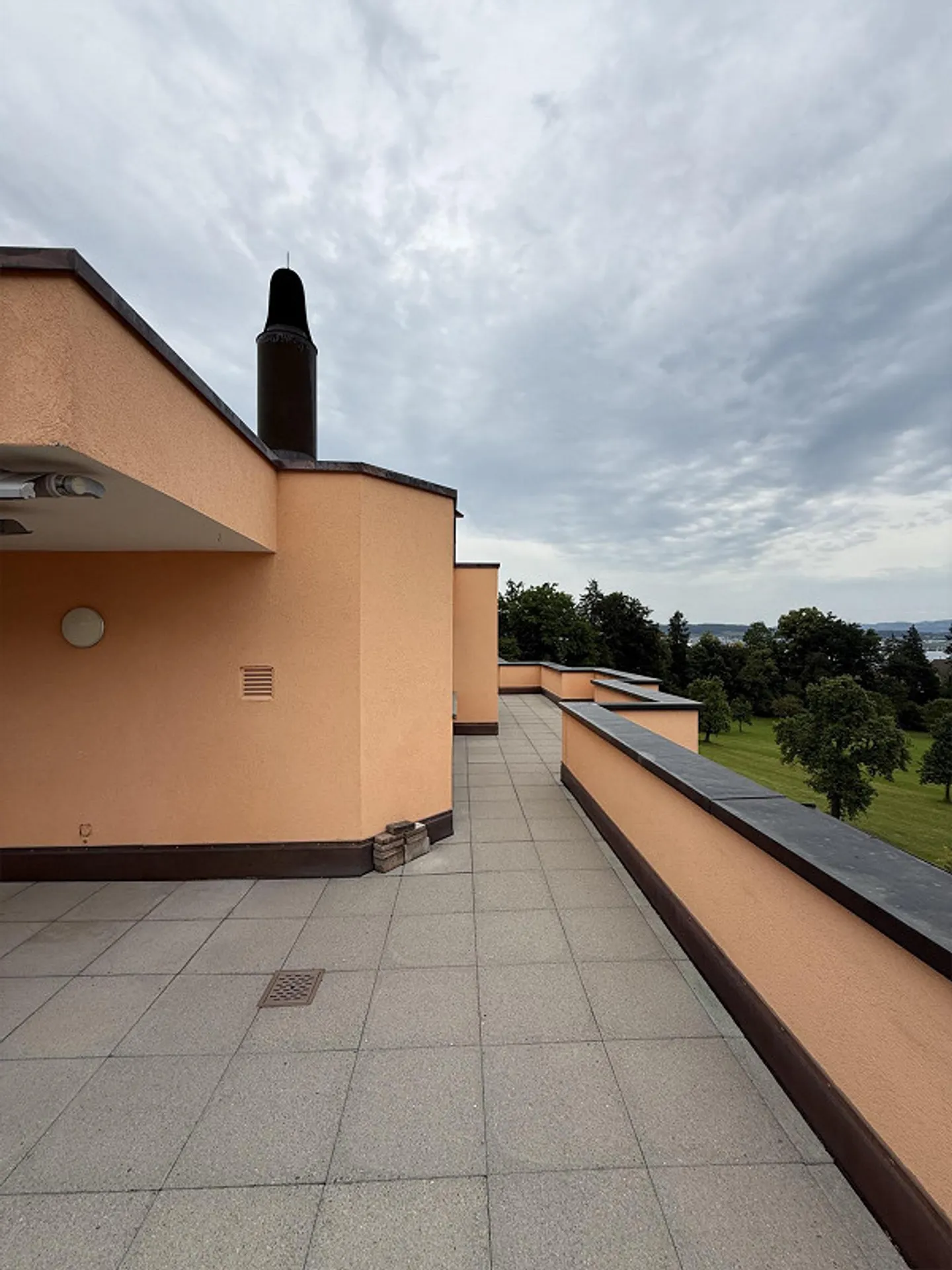 Appartamento attico di 4,5 stanze con vista panoramica e ampia terrazza - Foto 12 di 13