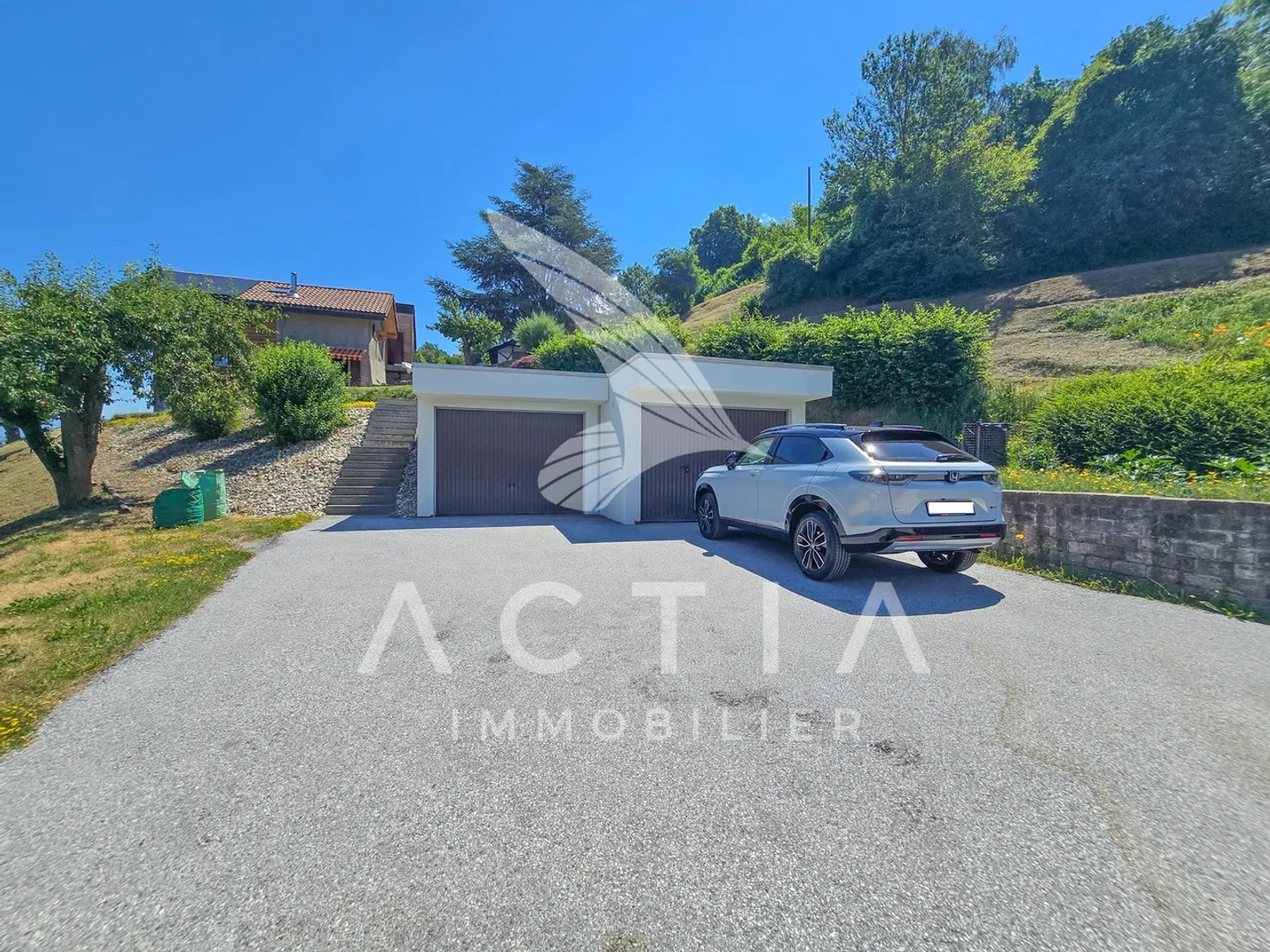 Casa Familiare Incantevole con Potenziale - Foto 2 di 12