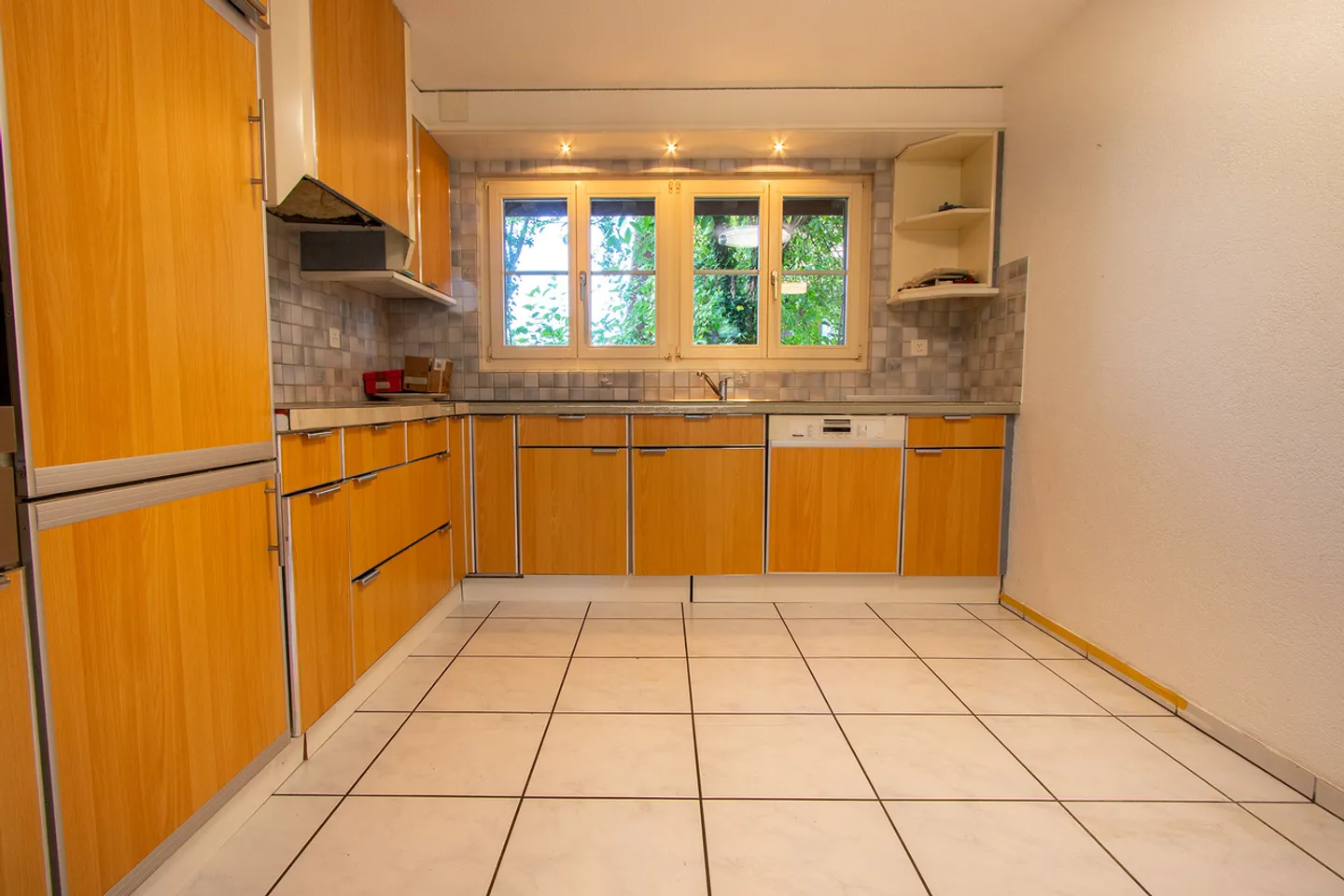 Country House with Potential and Building Reserve - Photo 7 of 15