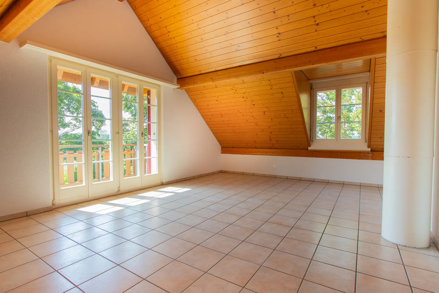 Country House with Potential and Building Reserve - Photo 11 of 15
