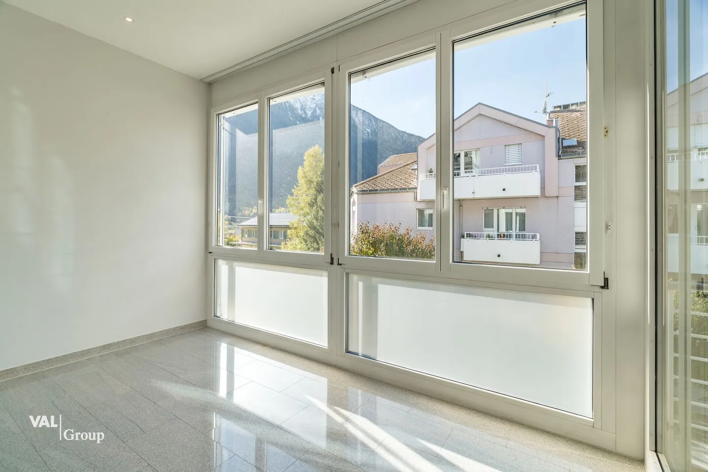 Appartement exclusif de 5,5 pièces dans un emplacement privilégié à Brig - Photo 13 sur 14