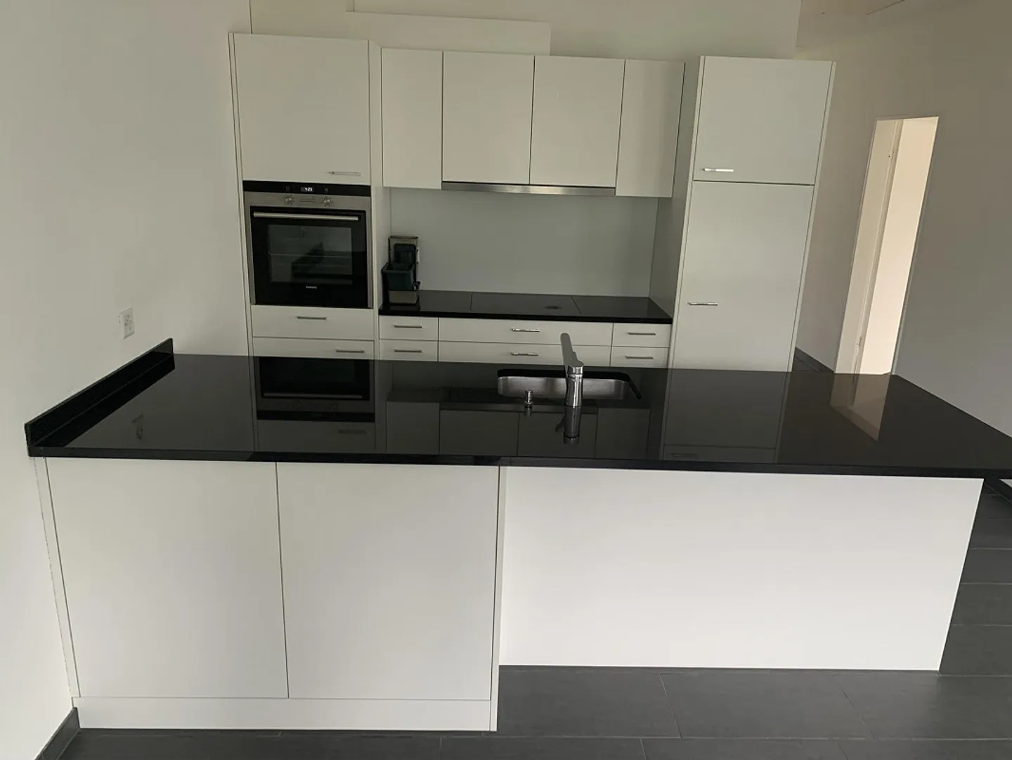 grande appartement lumineux de 3,5 pièces - Photo 4 sur 14