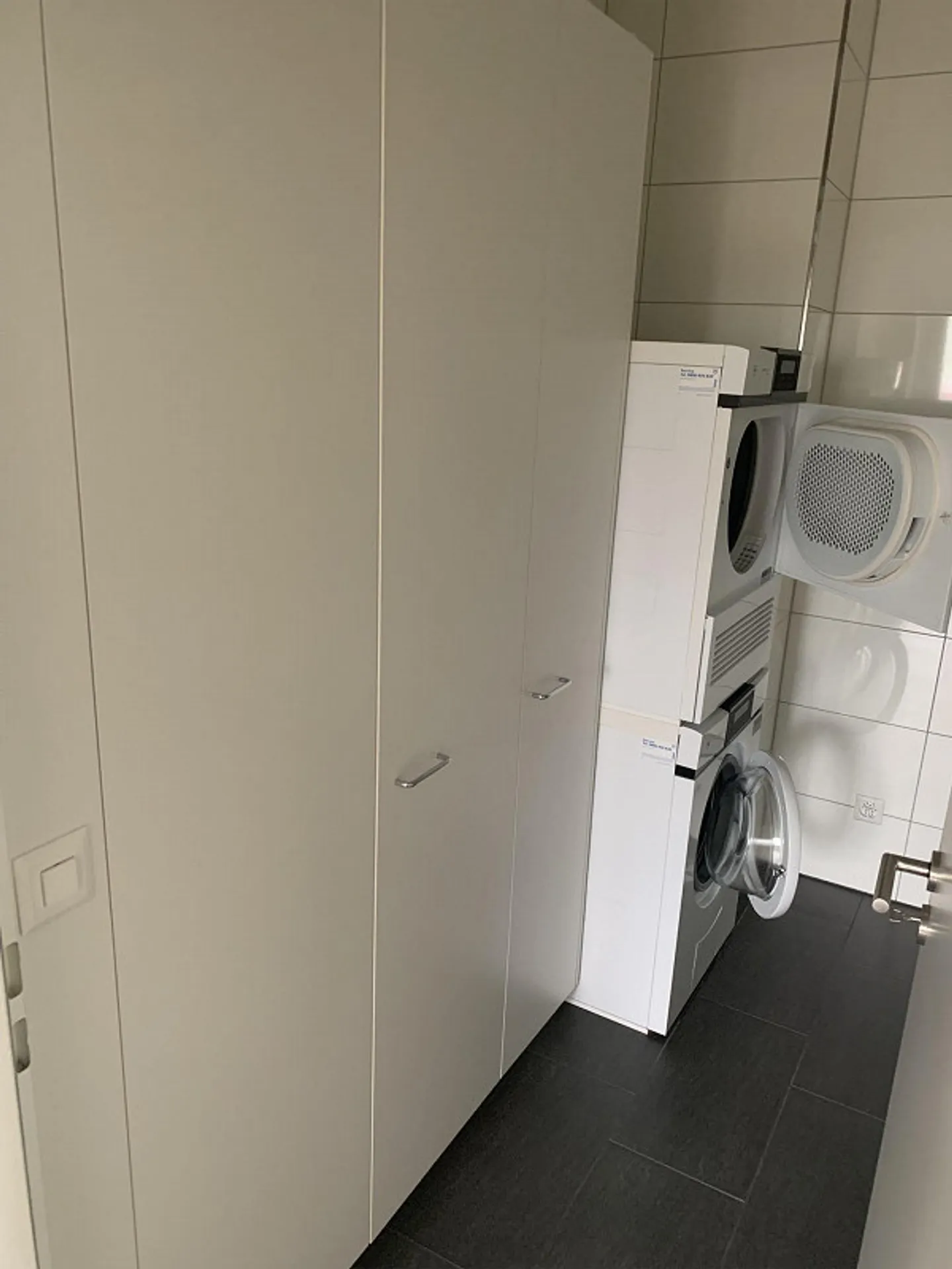 grande appartement lumineux de 3,5 pièces - Photo 9 sur 14