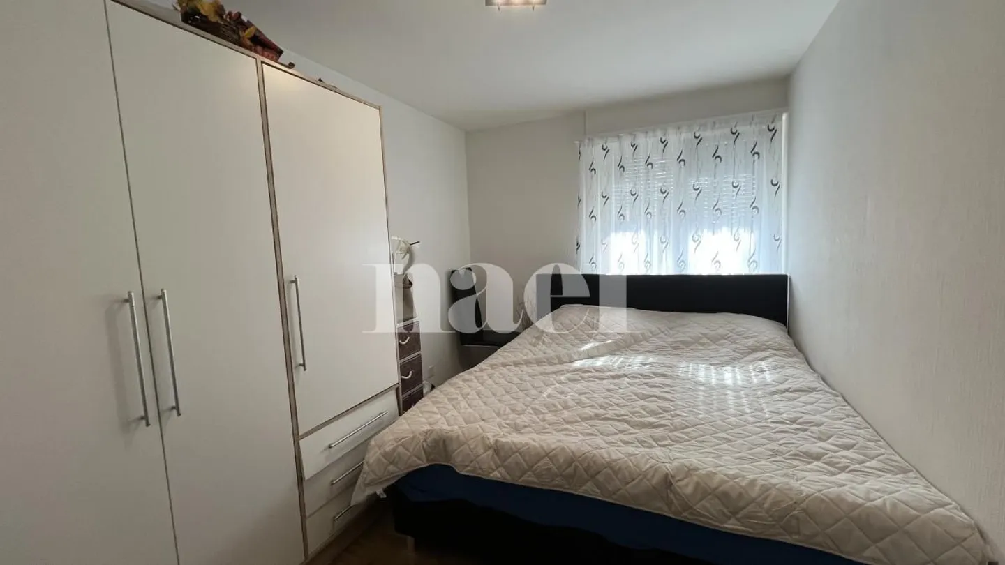 Cozy 5-room apartment located on the ground floor of the building. - Photo 4 of 8