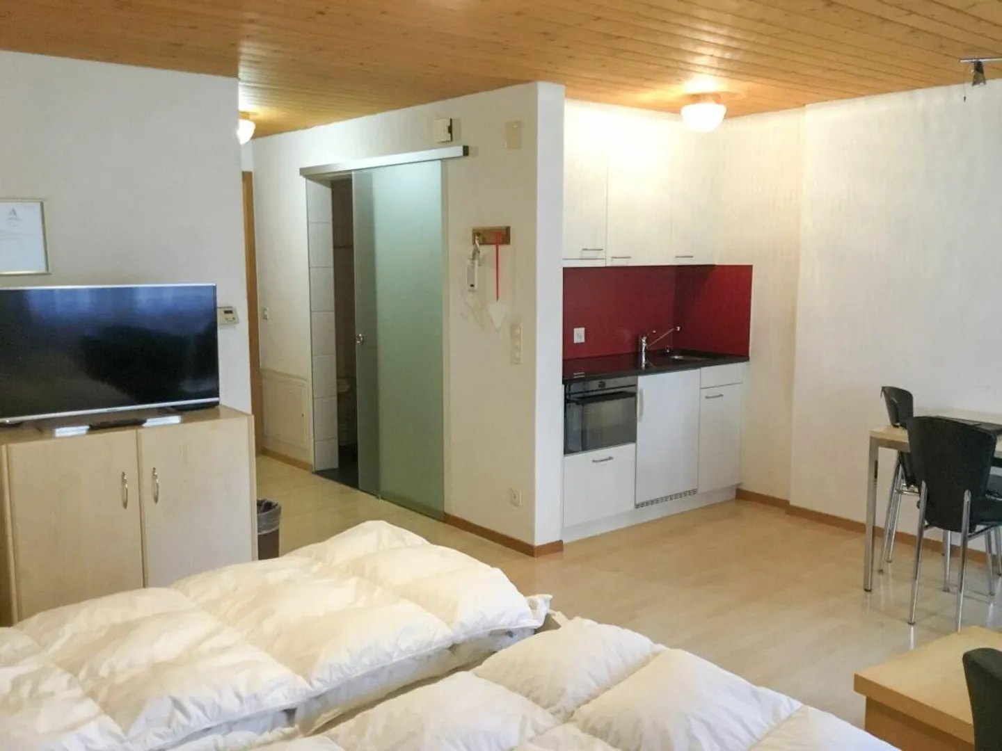 Attractive studio apartment in Valens - small, fine and versatile - Photo 2 of 8