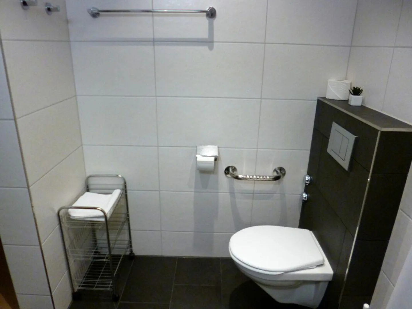 Attractive studio apartment in Valens - small, fine and versatile - Photo 7 of 8