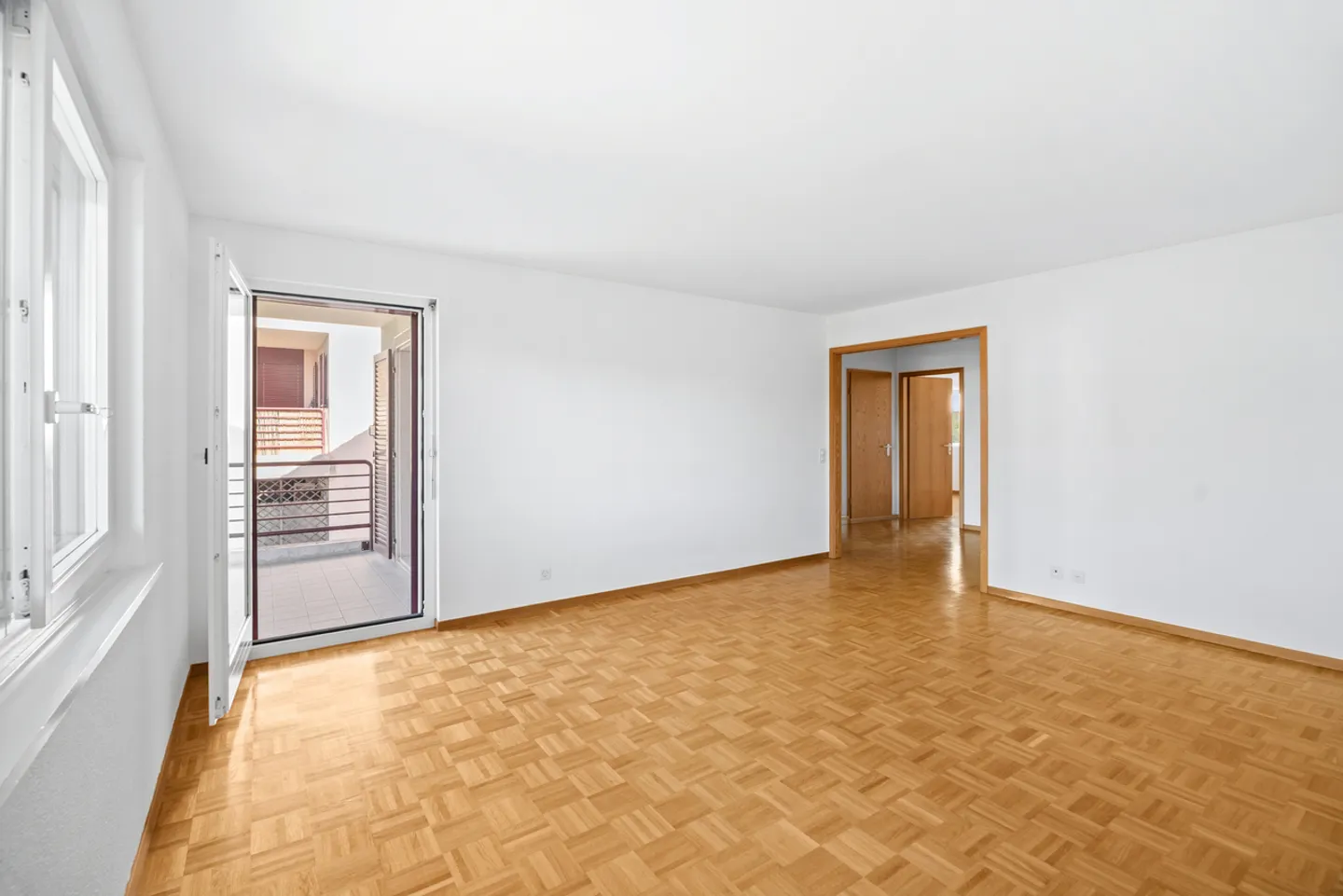 Angenehme 3,5-Zimmer-Wohnung in Givrins - Foto 3 von 8