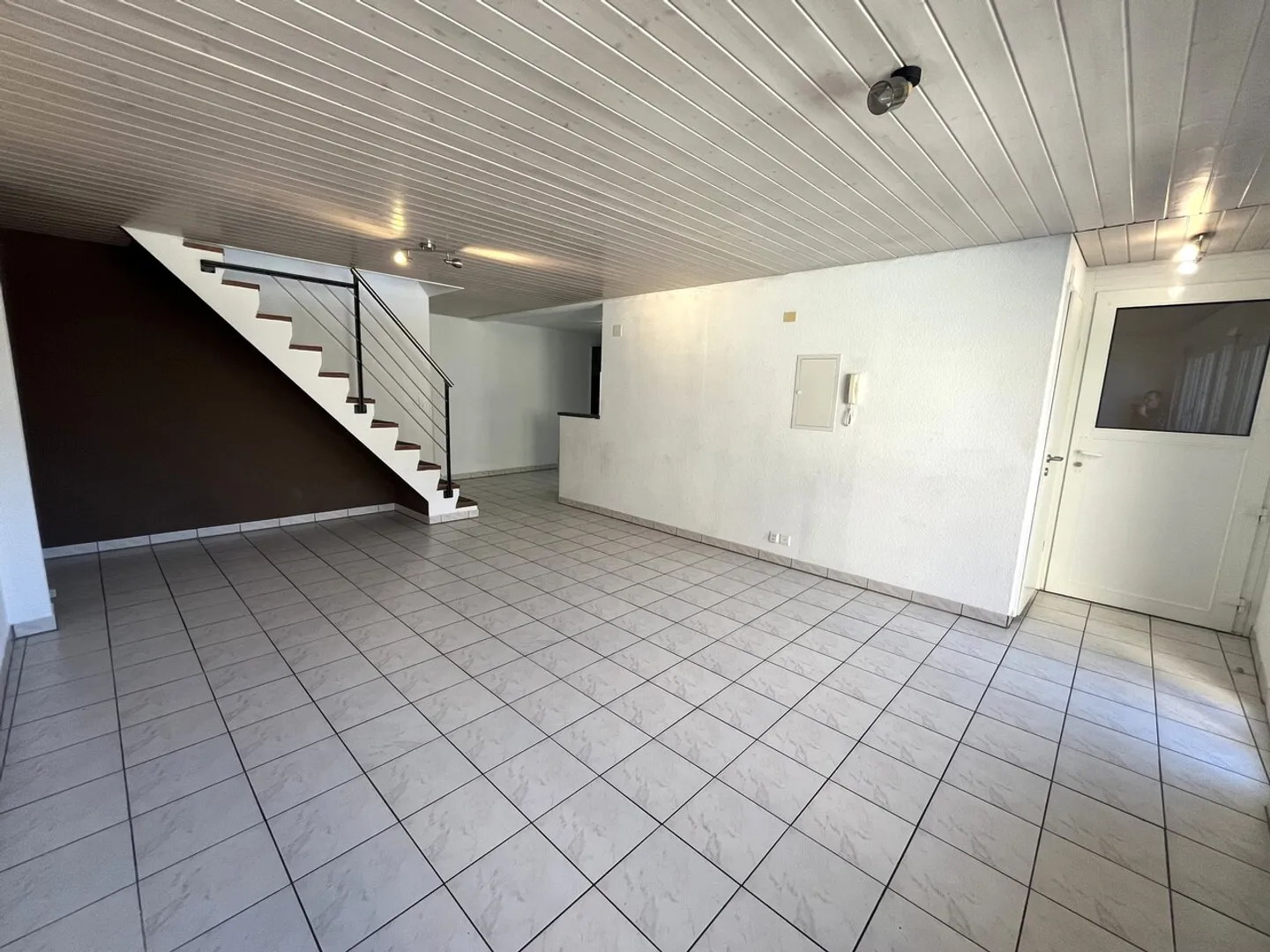 Beautiful 3.5-room duplex with terraces in Payerne - Photo 2 of 9