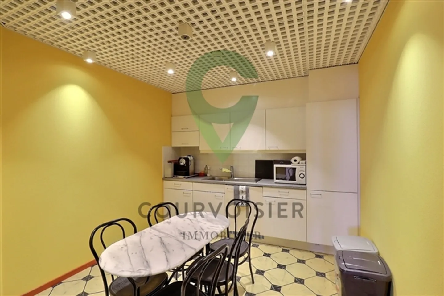 SPACIOUS, MULTIFUNCTIONAL COMMERCIAL BUILDING - Photo 2 of 8