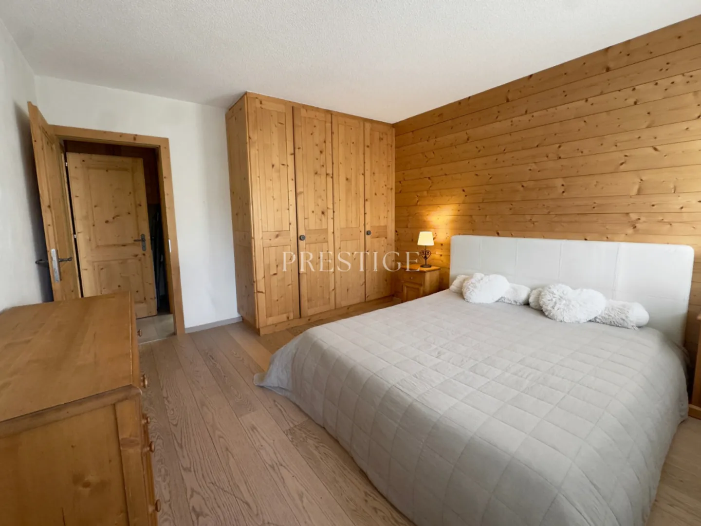 2½ rooms in the center of Crans with spacious terrace - Photo 7 of 13