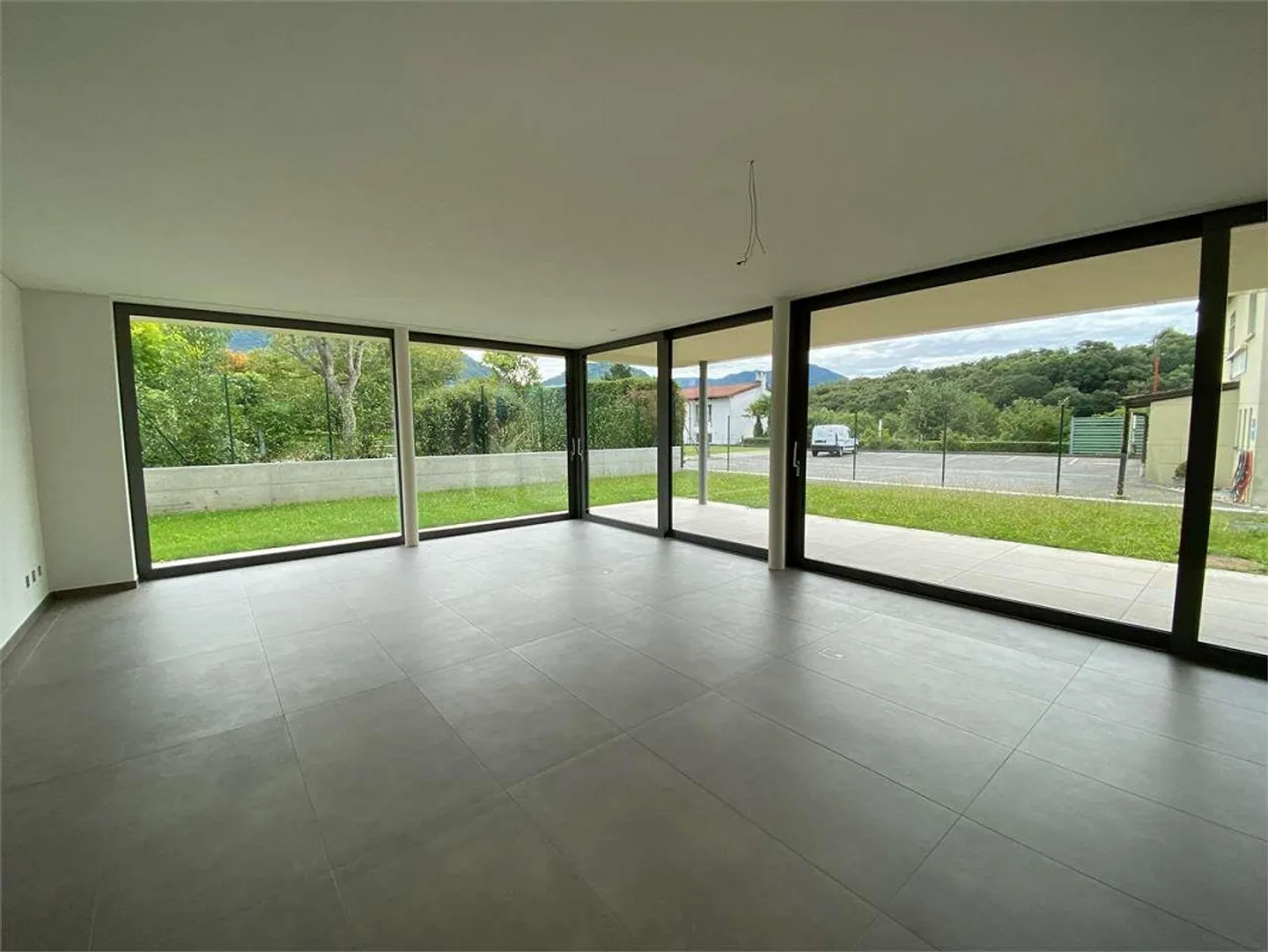 Comano: new 3.5 rooms with large garden - Photo 2 of 6