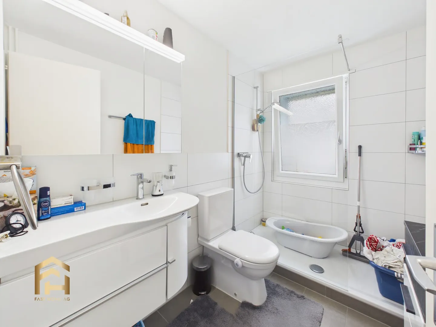 Attraente casa bifamiliare con spazio verde e annessi - Foto 9 di 13