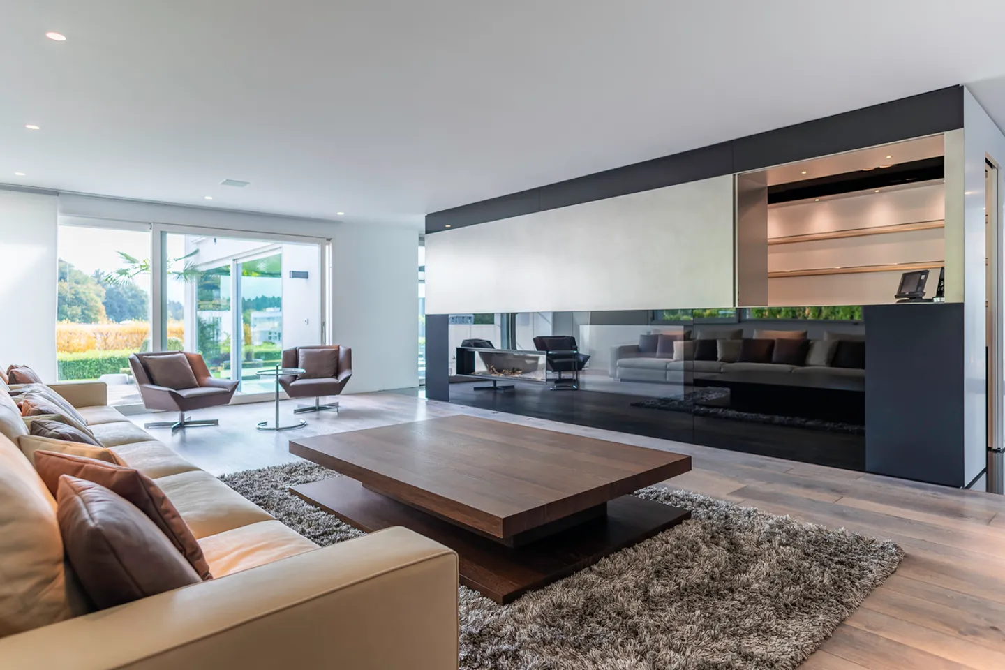 House 9 rooms - Photo 3 of 7