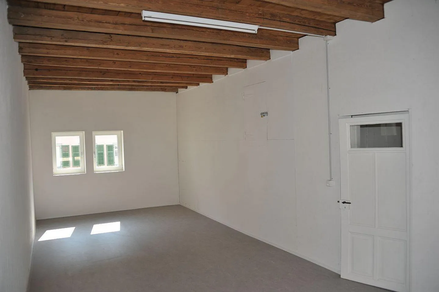 4.5 Room Apartment - Near Lake - Photo 11 of 11