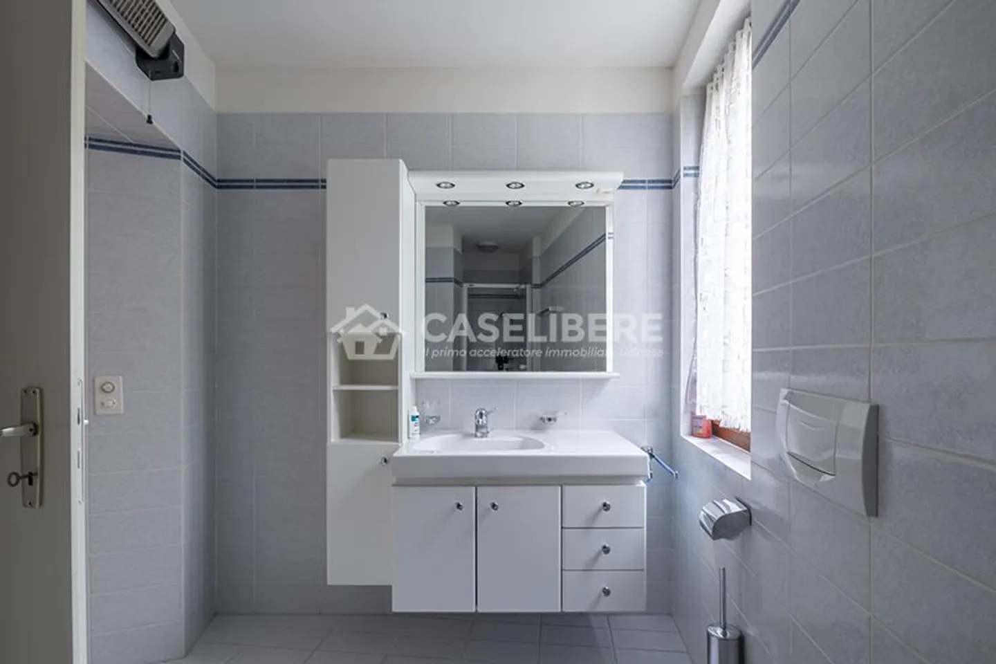 HOUSE IN COURTYARD OF 5.5 ROOMS IN PURA + RUSTIC - Photo 14 of 24