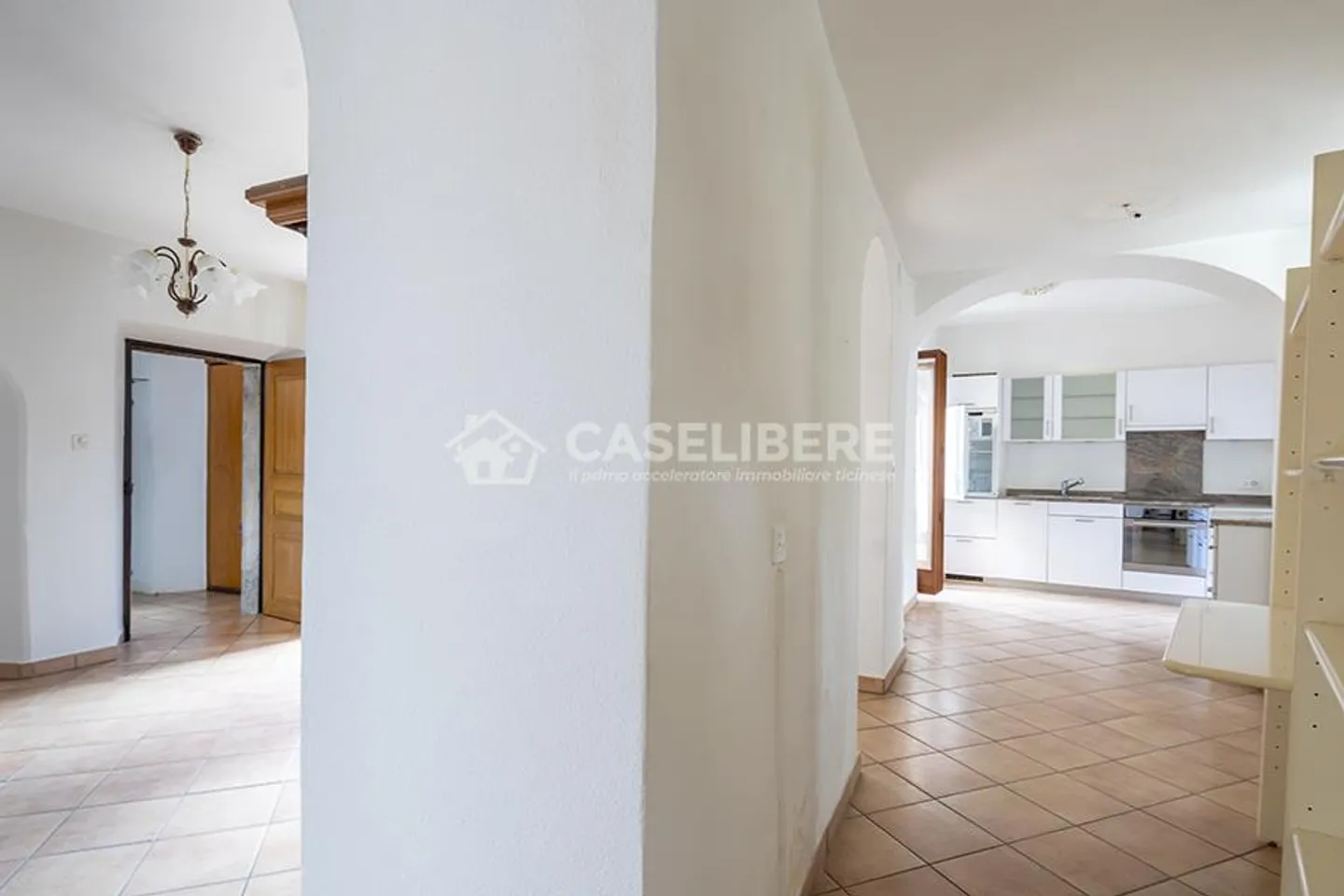 HOUSE IN COURTYARD OF 5.5 ROOMS IN PURA + RUSTIC - Photo 5 of 24