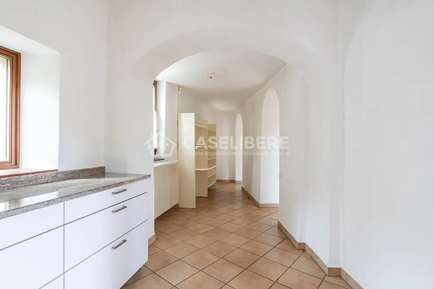 HOUSE IN COURTYARD OF 5.5 ROOMS IN PURA + RUSTIC - Photo 7 of 24