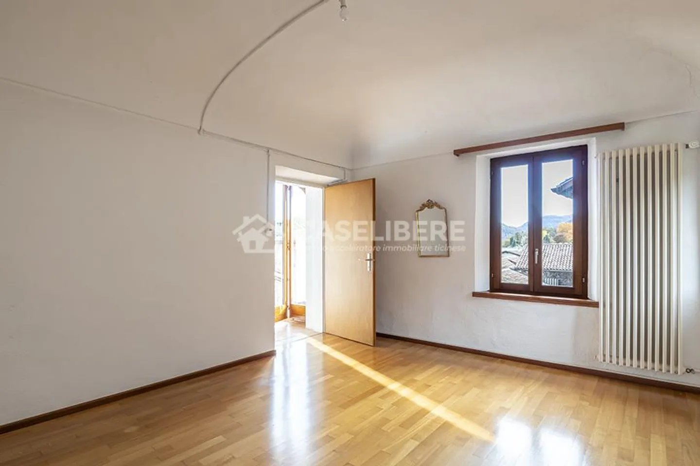 HOUSE IN COURTYARD OF 5.5 ROOMS IN PURA + RUSTIC - Photo 18 of 24