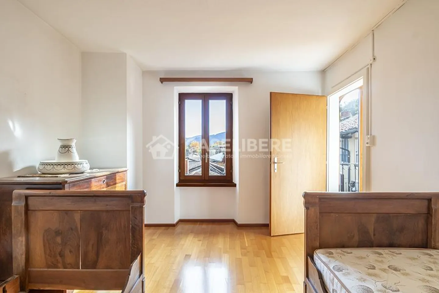 HOUSE IN COURTYARD OF 5.5 ROOMS IN PURA + RUSTIC - Photo 19 of 24