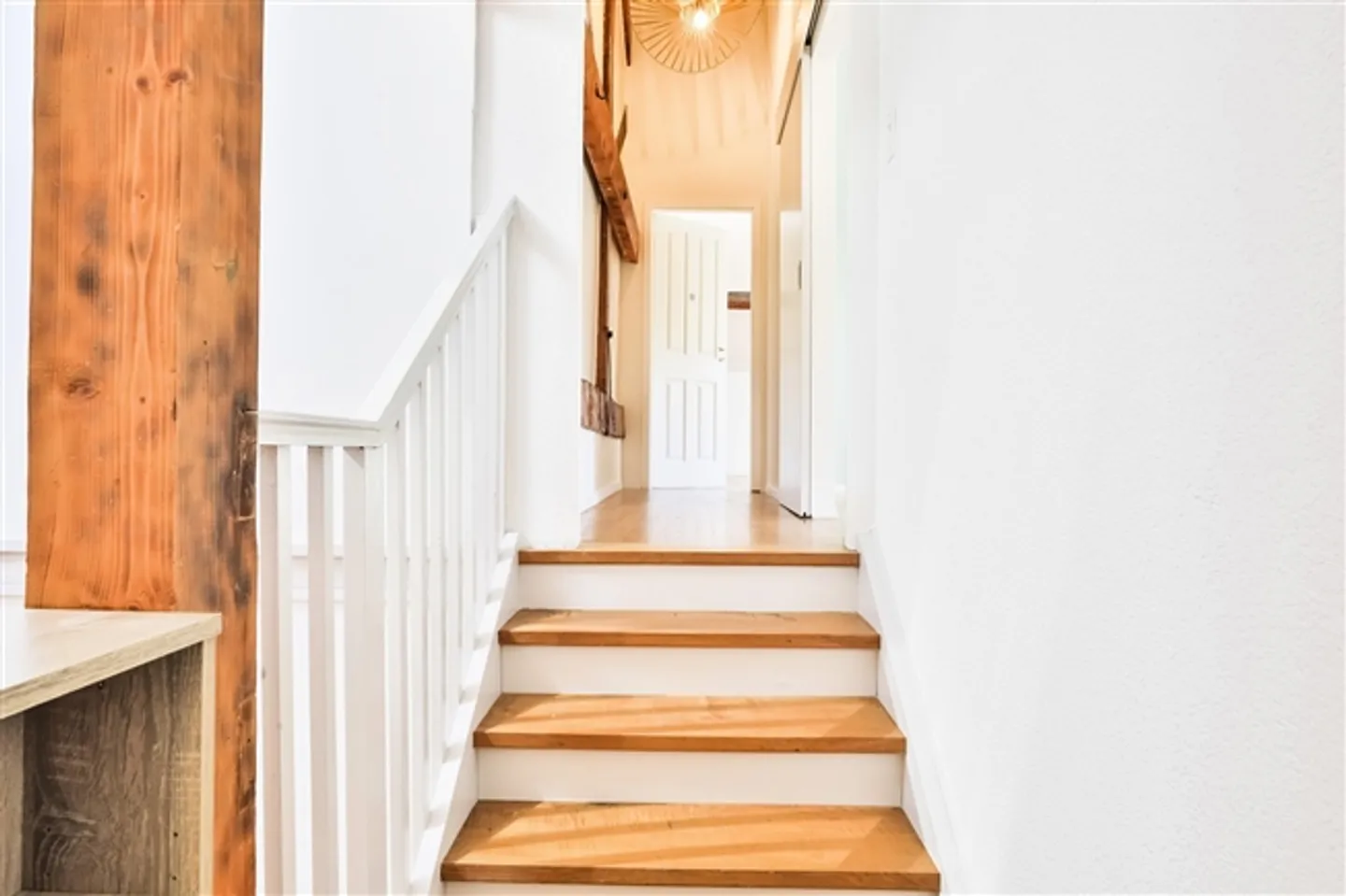 Outstanding Charming Triplex - Photo 10 of 15