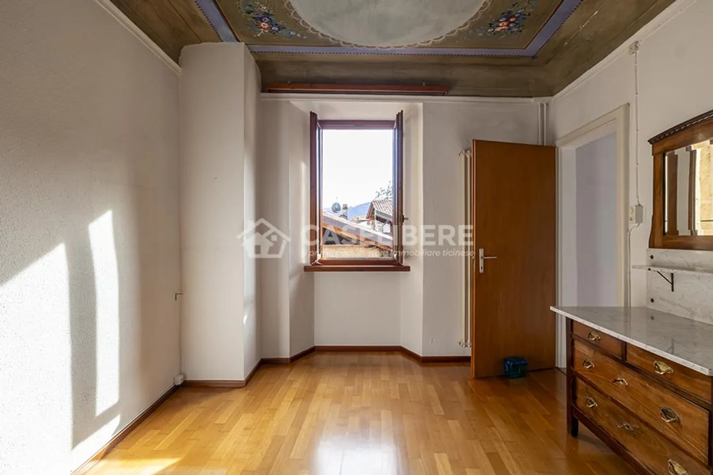 HOUSE IN COURTYARD OF 5.5 ROOMS IN PURA + RUSTIC - Photo 16 of 24