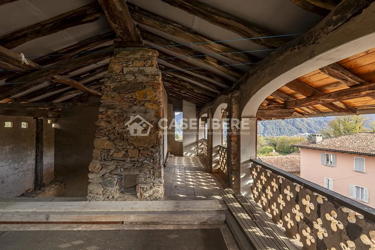 HOUSE IN COURTYARD OF 5.5 ROOMS IN PURA + RUSTIC - Photo 22 of 24