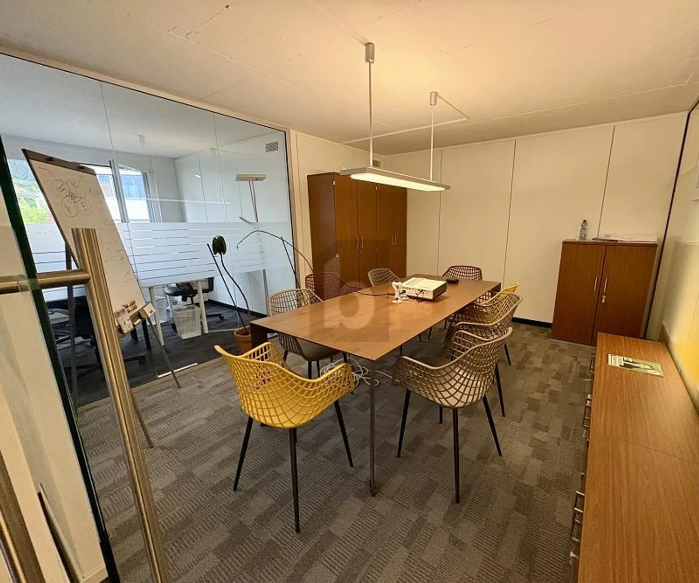 RUHIG, ZENTRAL UND VIELSEITIG NUTZBAR - Foto 5 von 6