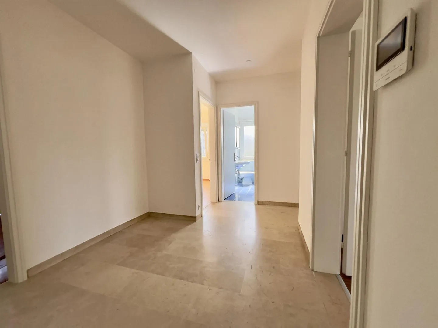 SPACIEUX 3.5 PIÈCES AVEC GRANDE TERRASSE AU CENTRE DE VIGANELLO - Photo 6 sur 10
