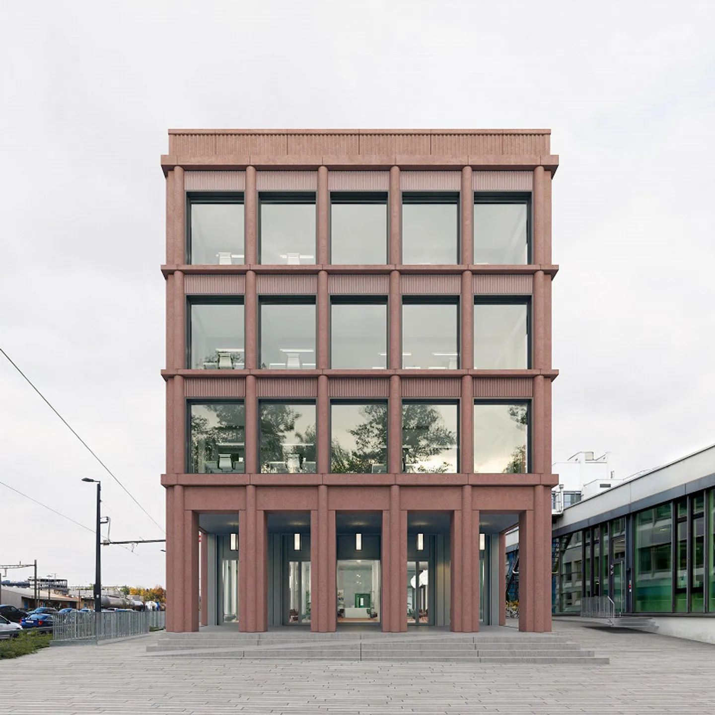 Attrazione Architettonica: Spazio Ufficio Esclusivo in Nuovo Edificio - Foto 2 di 6