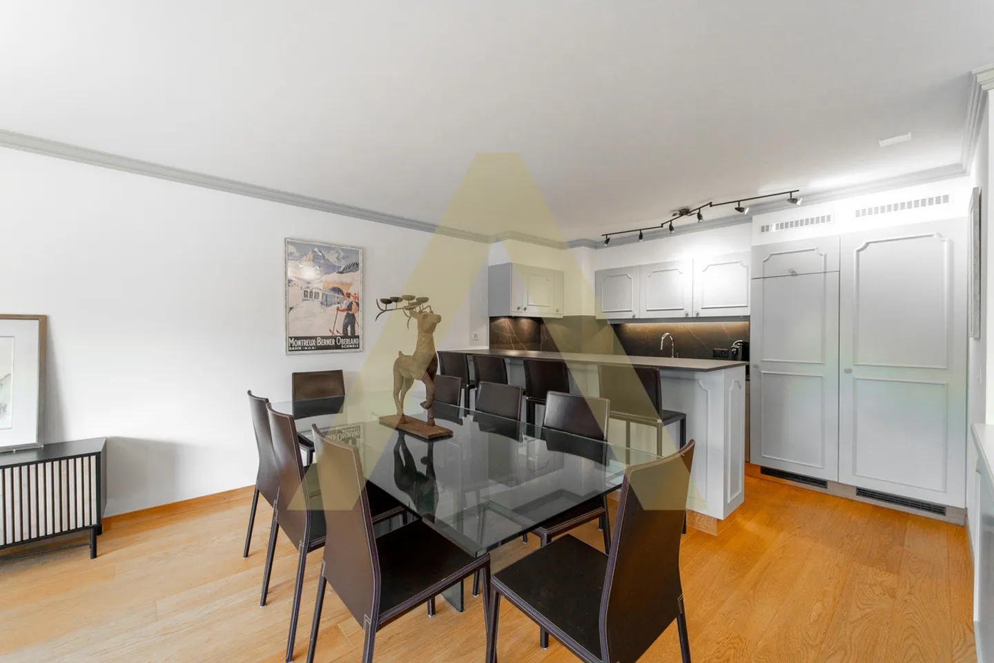 Beautiful apartment near the center of the resort - Photo 3 of 11