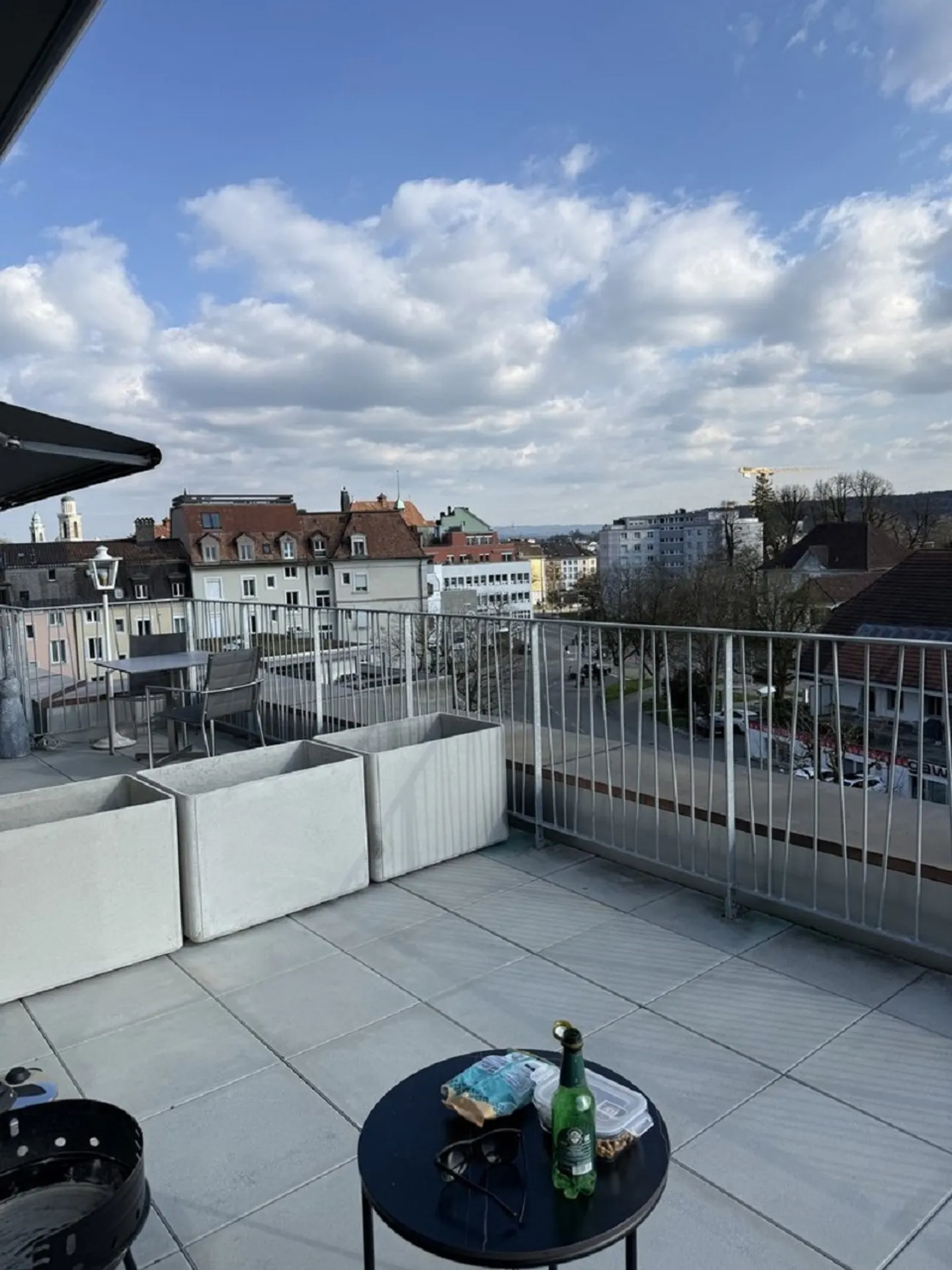Modernes Studio mit Balkon - Foto 1 von 10
