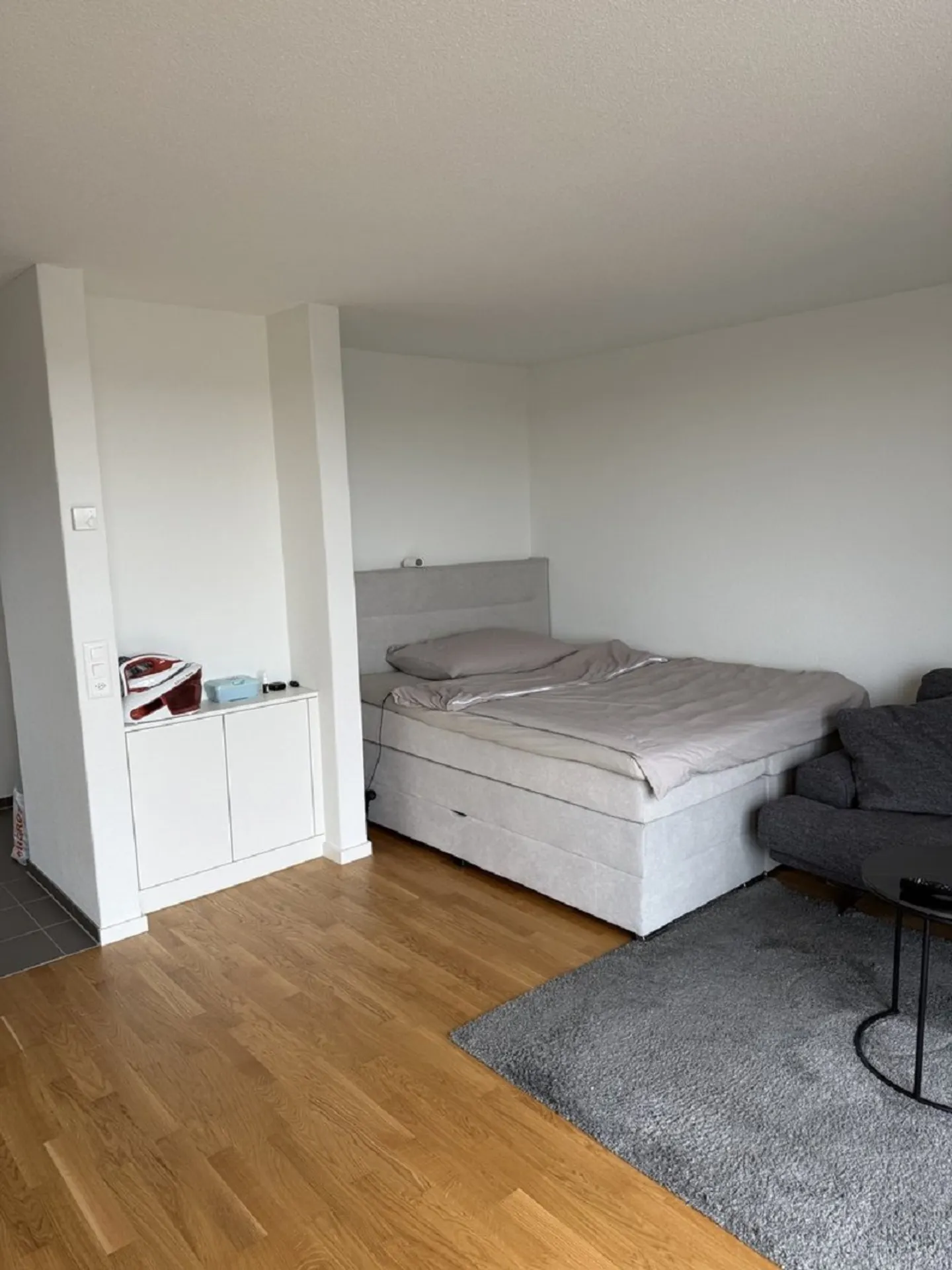 Modernes Studio mit Balkon - Foto 5 von 10