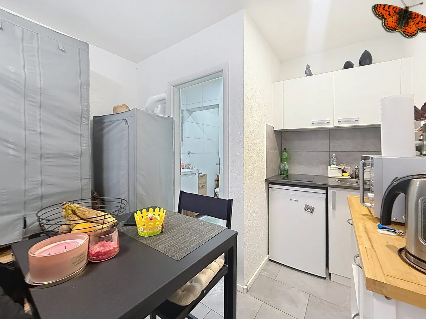 Studio - City Center! - Photo 2 of 5