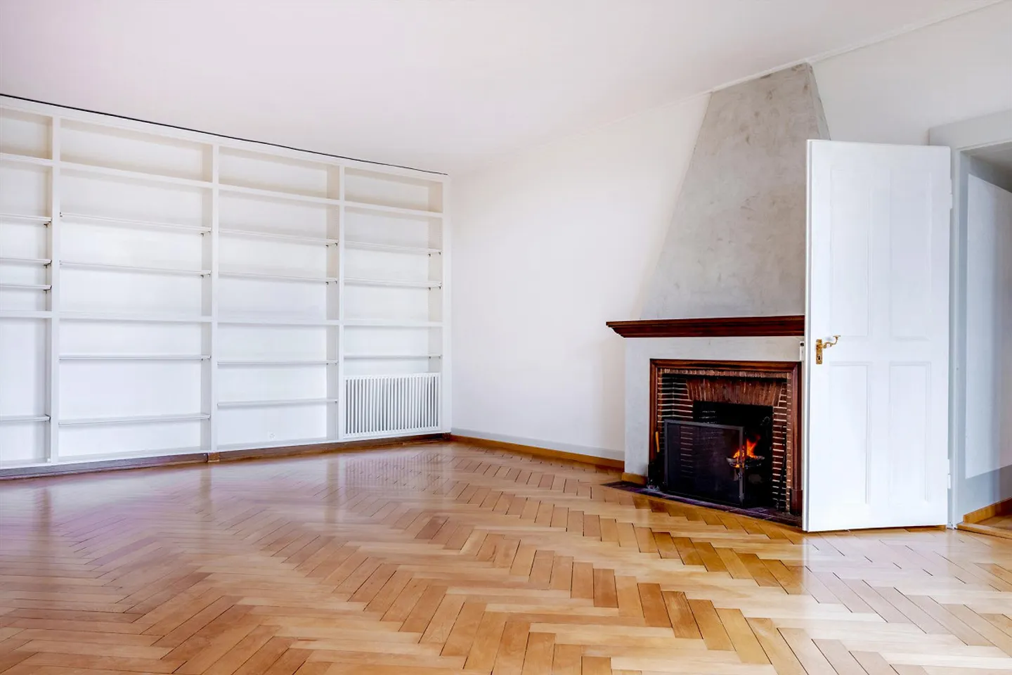 Casa d'angolo storica con giardino - Foto 5 di 11