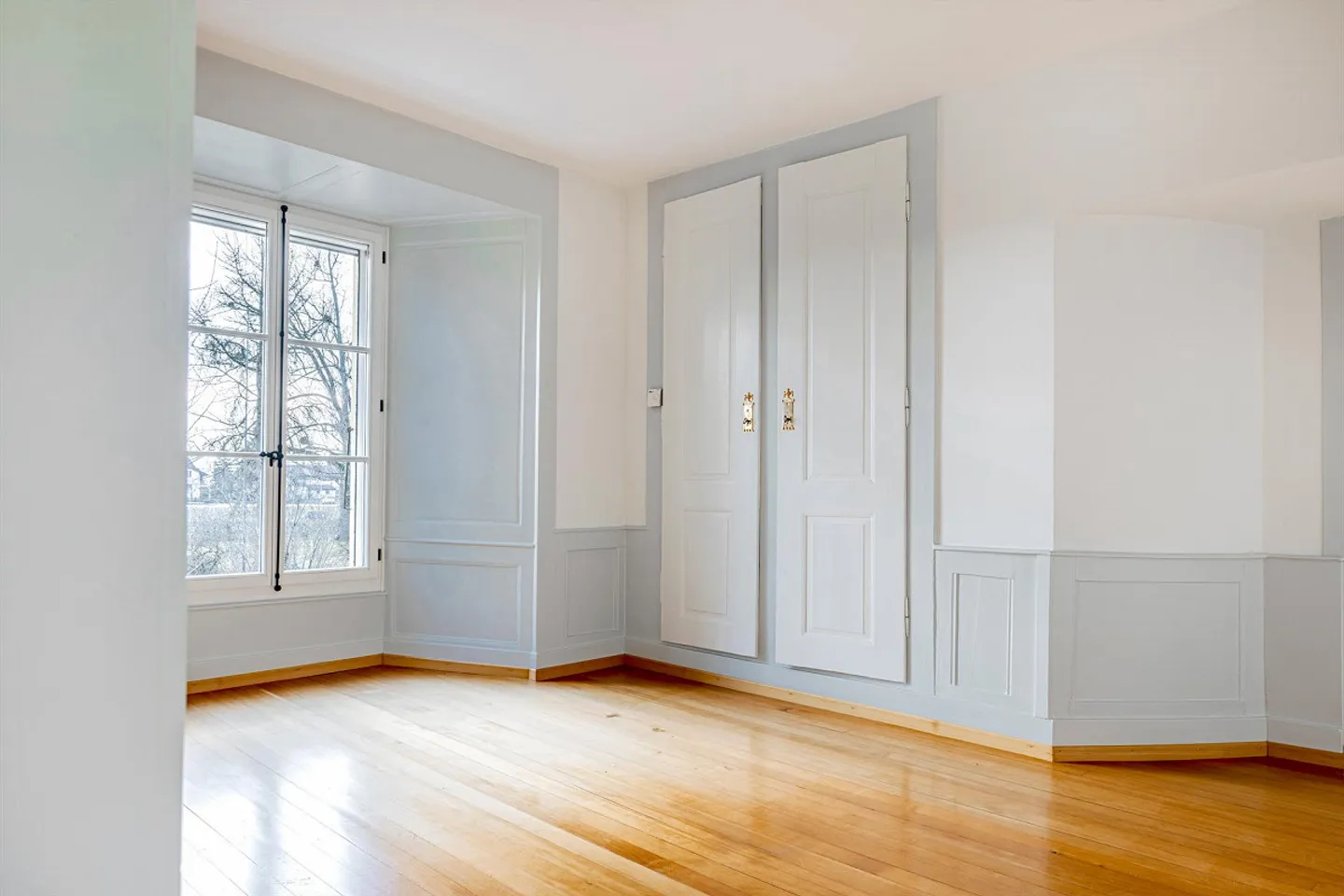 Casa d'angolo storica con giardino - Foto 6 di 11