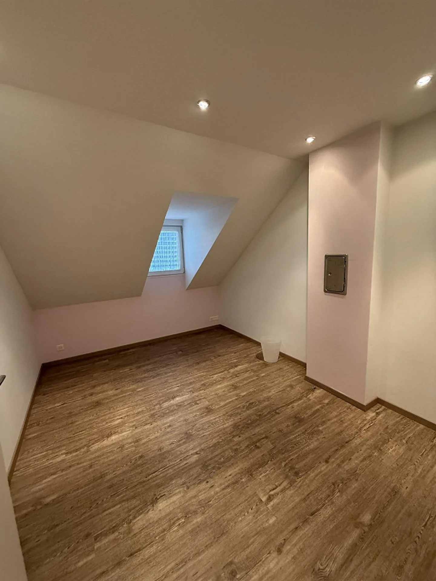 5 Room Maisonette with Private Garden - Photo 11 of 19