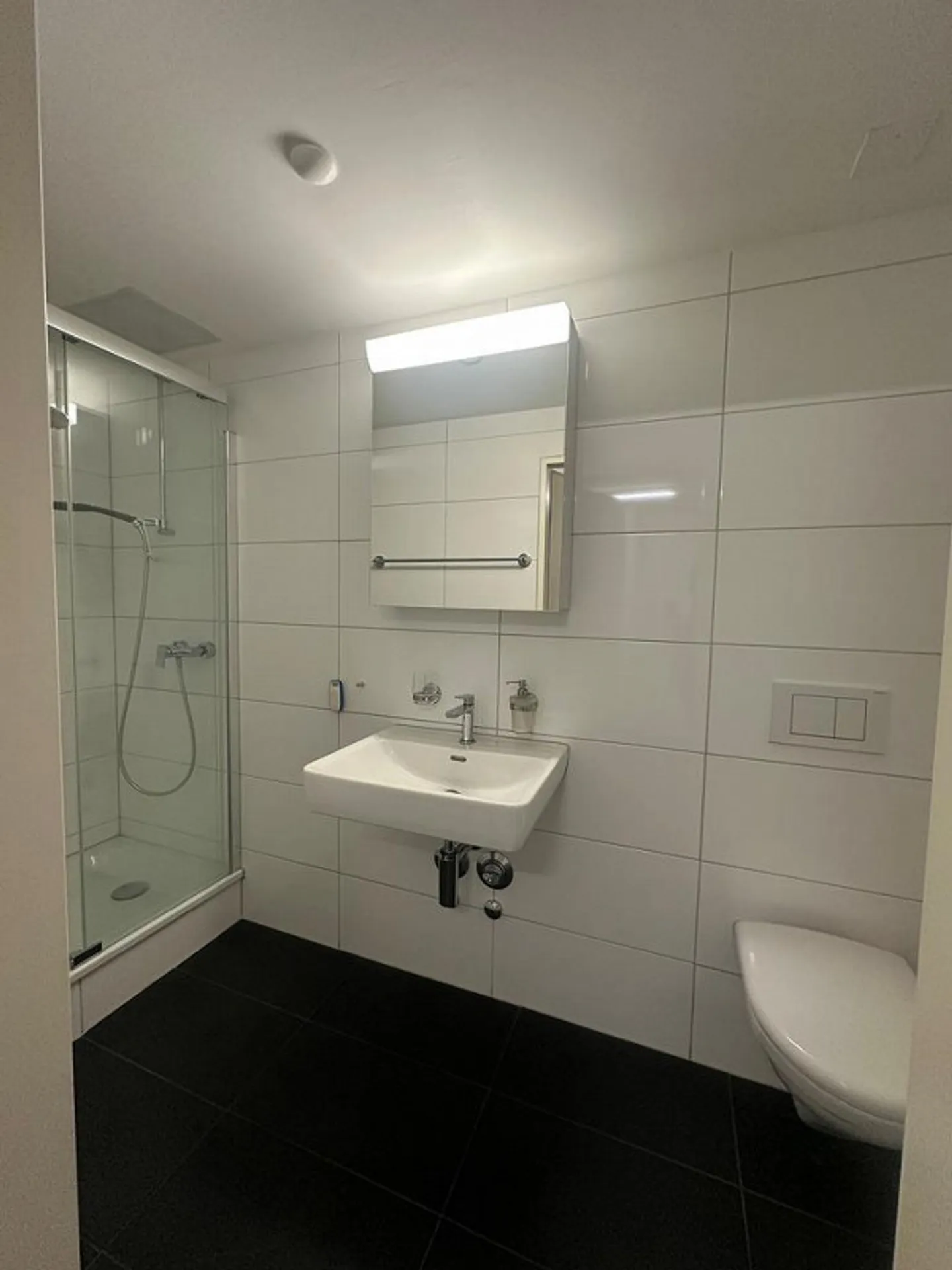 Spazio di stoccaggio o laboratorio in posizione centrale a Basilea! - Foto 5 di 5