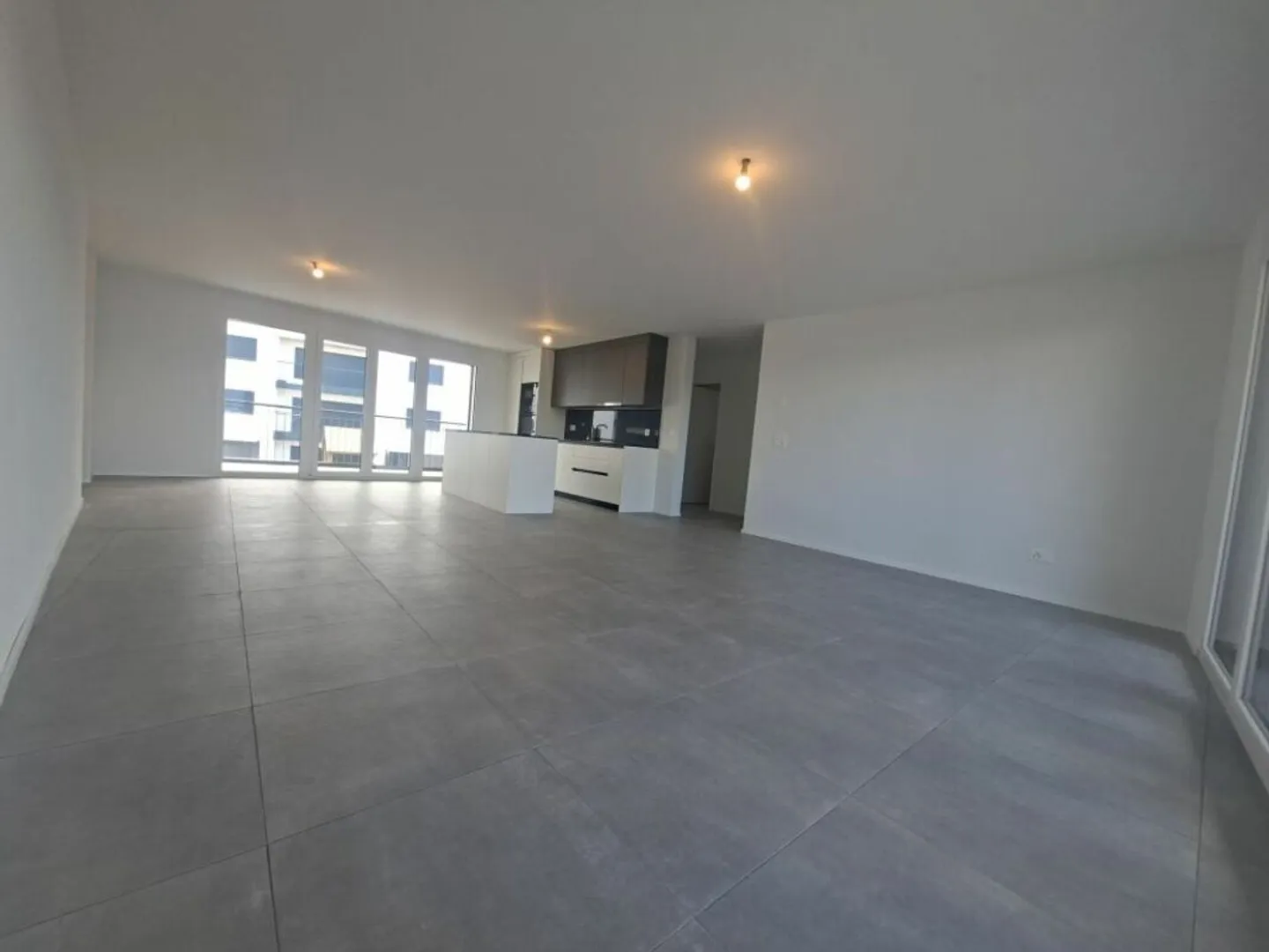 Apartment for rent - Photo 1 of 9