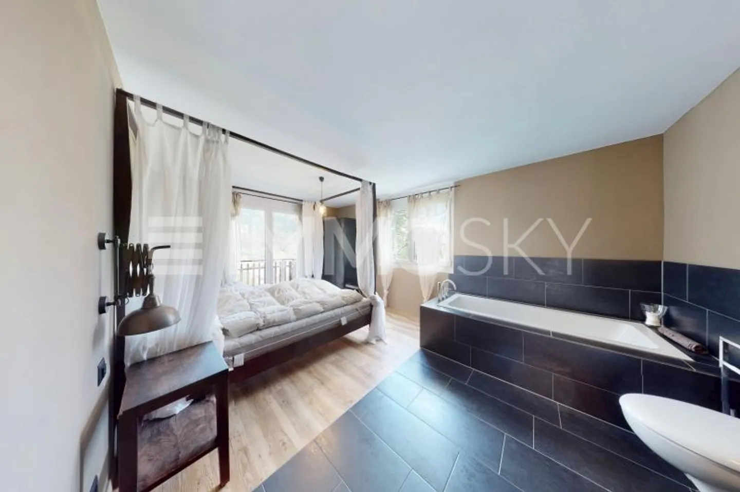 VIRTUAL TOUR: 4.5 Room Holiday Apartment with Charm - Photo 4 of 7